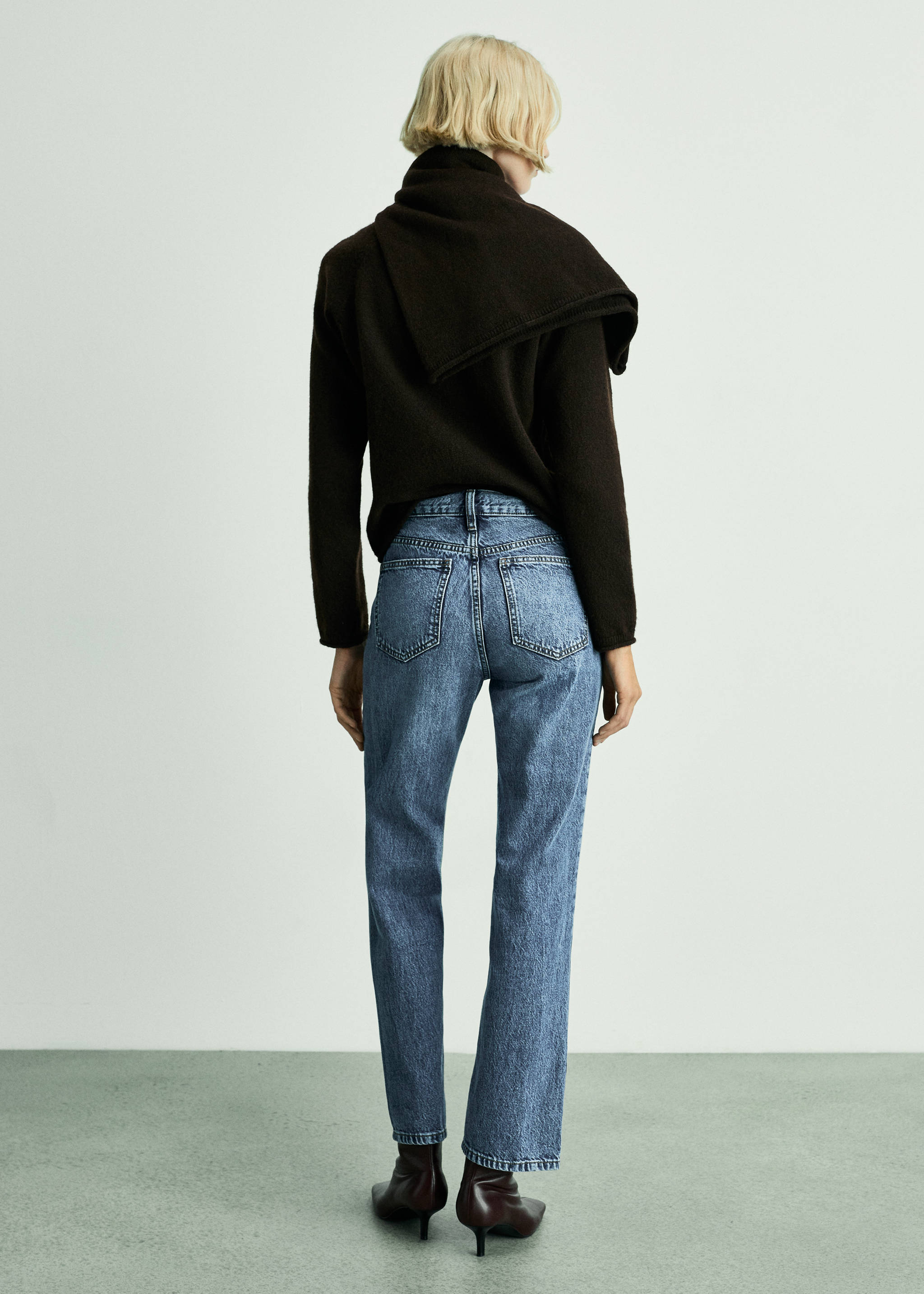 Matilda medium-rise straight-fit jeans - Reverse of the article