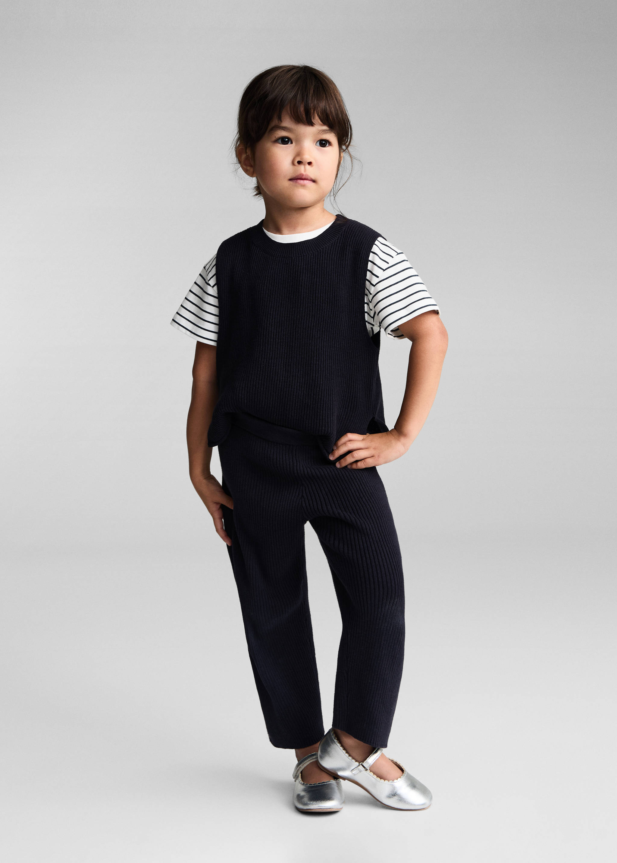 Knitted gilet - General plane