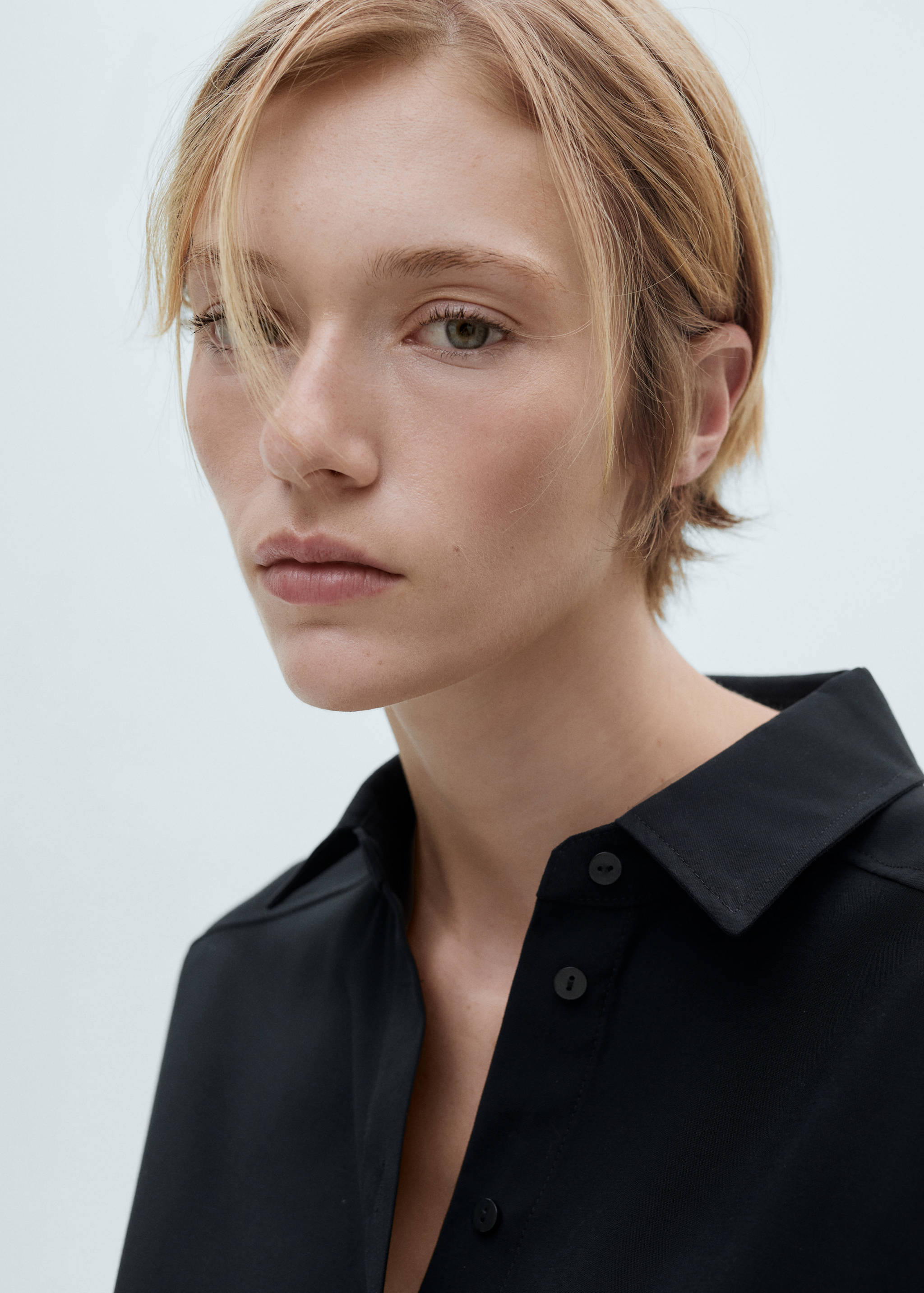 Oversized short-sleeved shirt - Details of the article 1