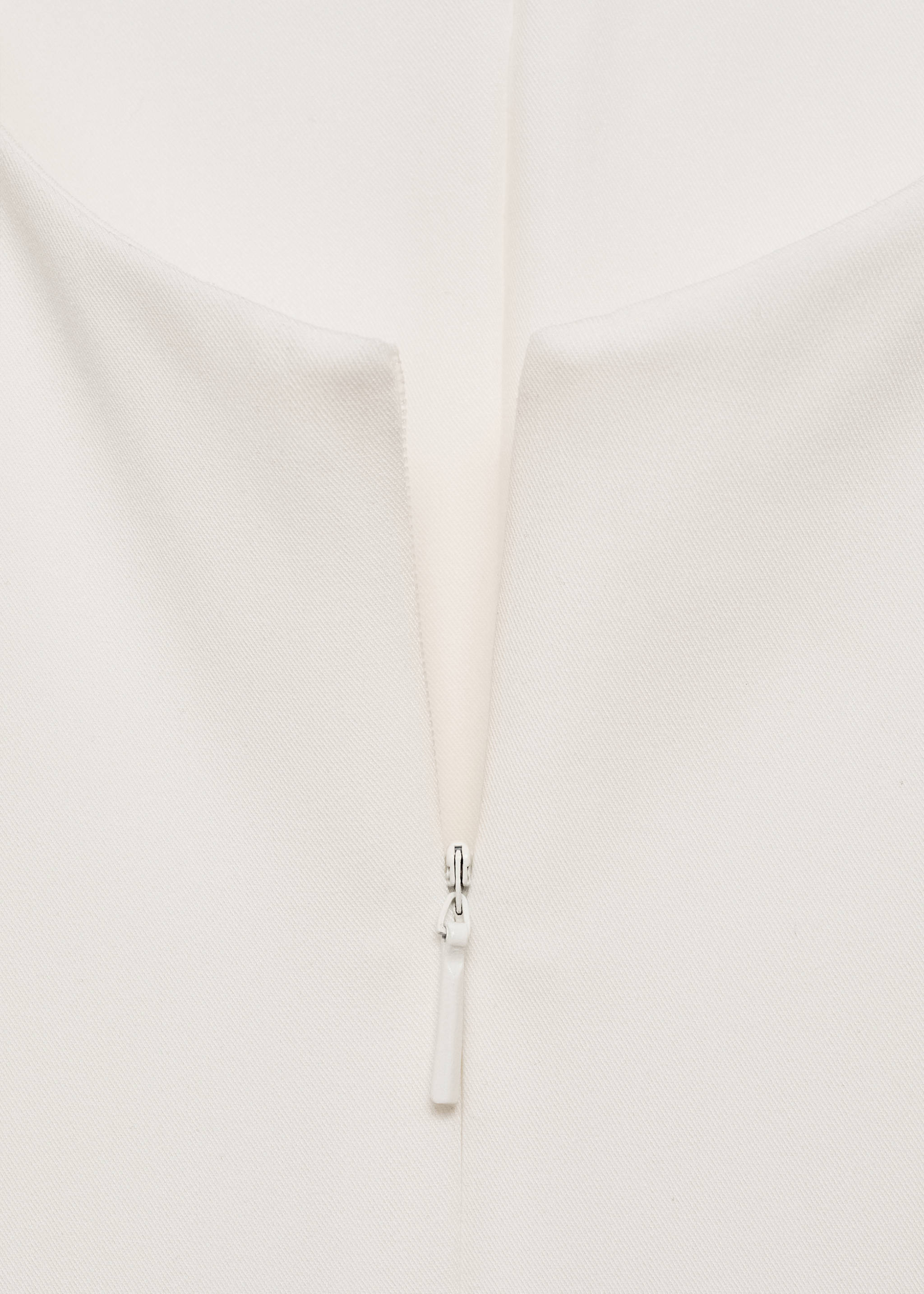 Jumpsuit with belt and zip - Details of the article 8