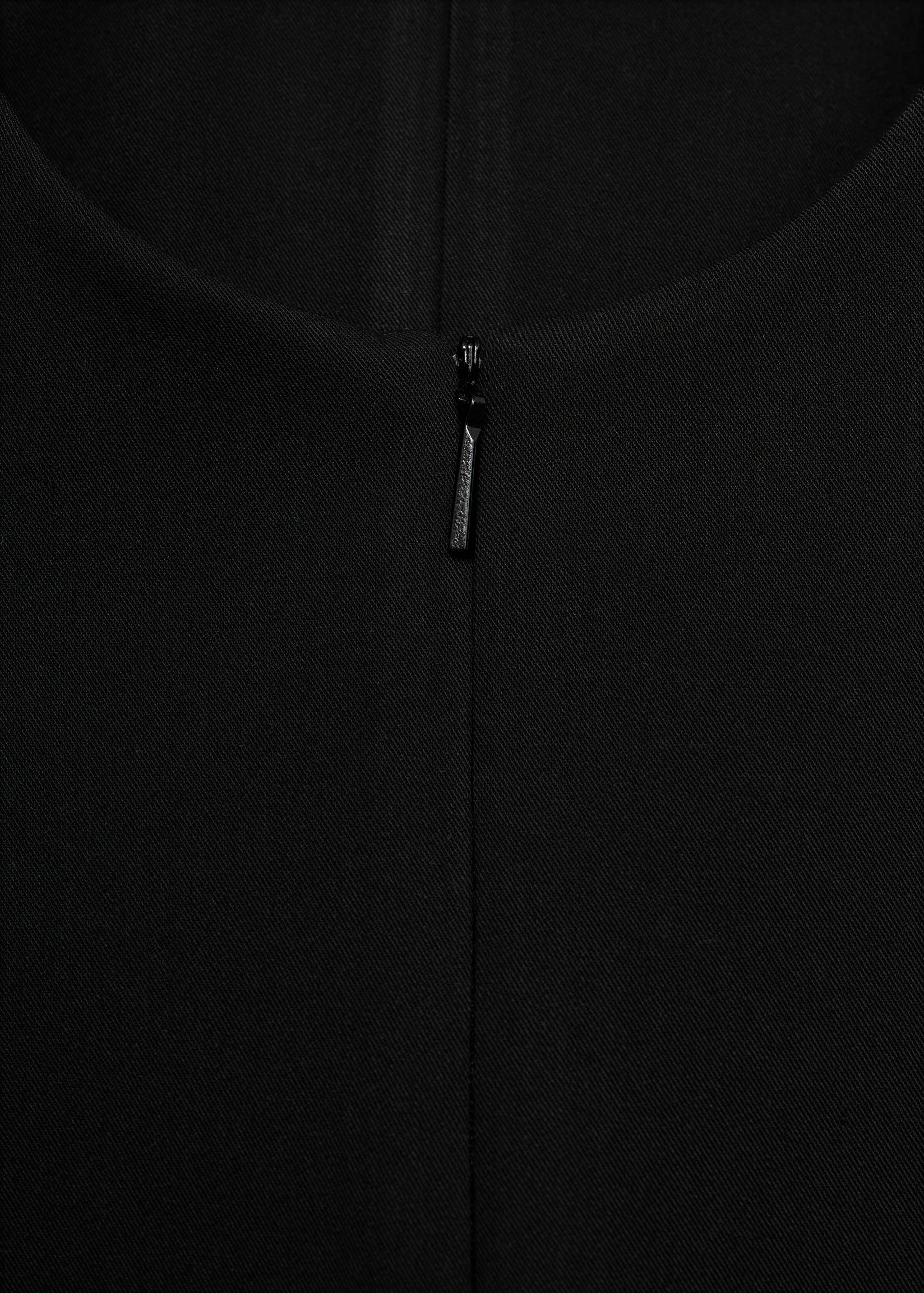 Jumpsuit with belt and zip - Details of the article 0