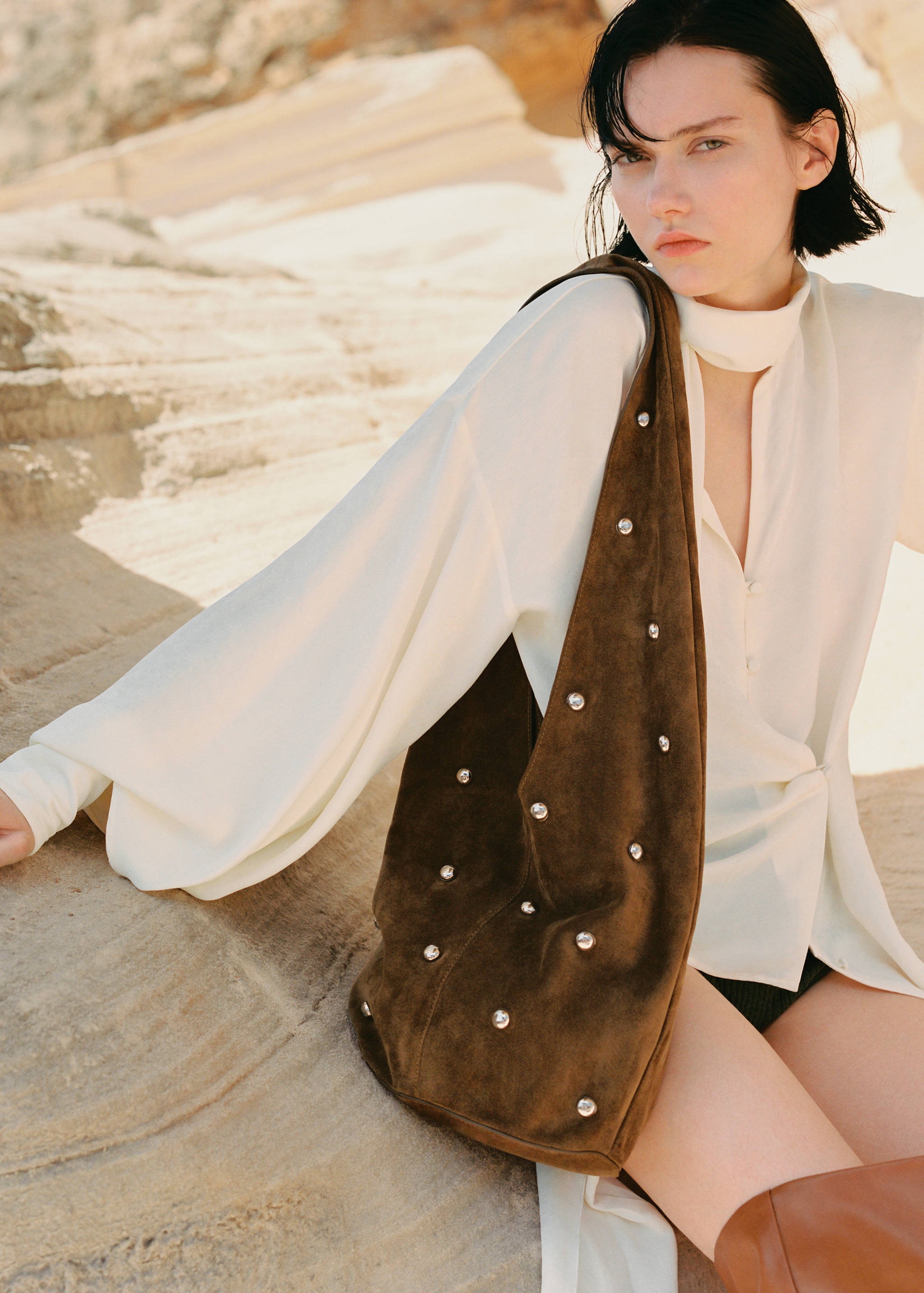 Suede leather studded handbag - Details of the article 6