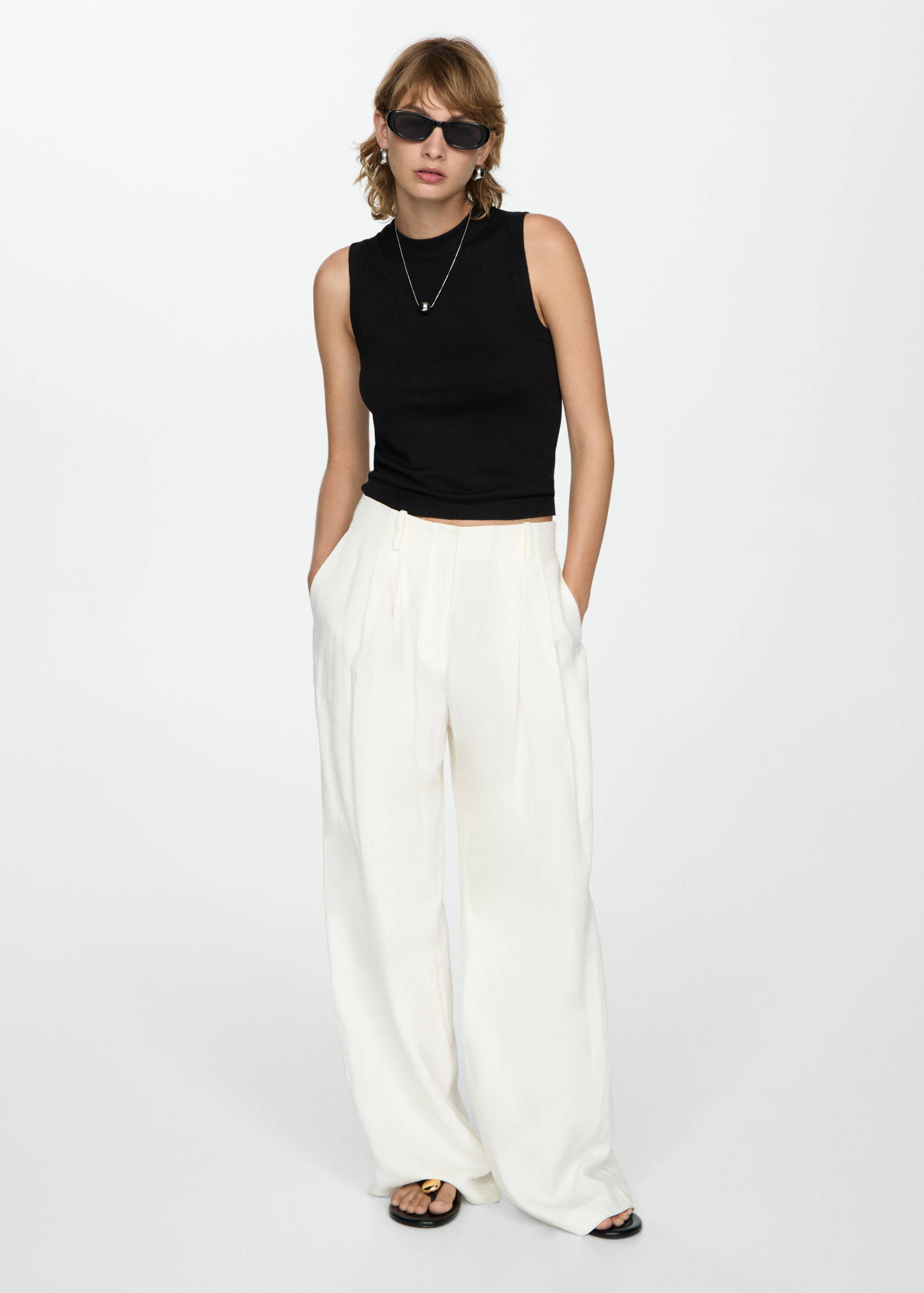 توب محبوك مع أشرطة واسعة - تفاصيل المنتج 2