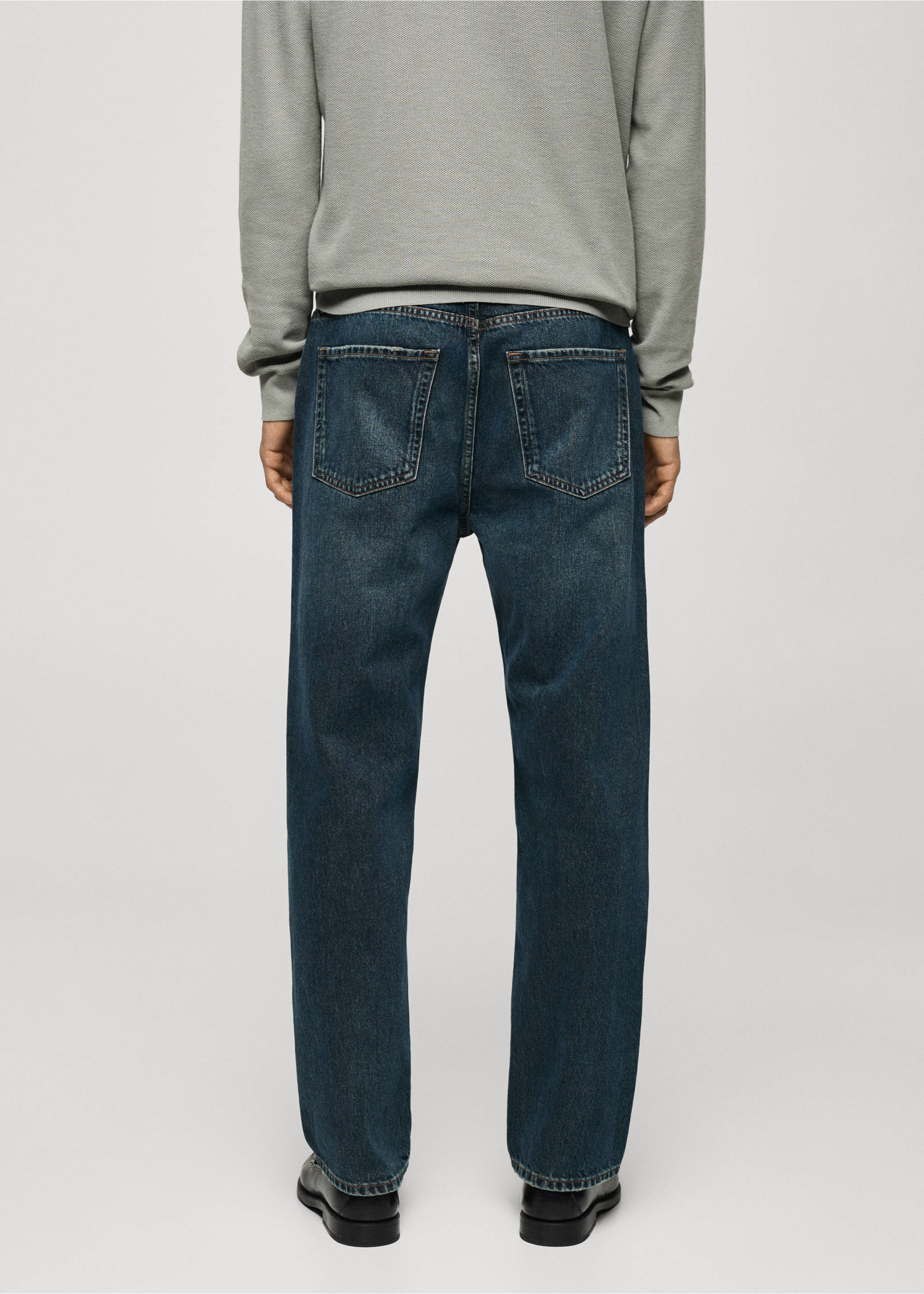 Jeans straight fit lavado oscuro desgastado - Reverso del artículo, Verde menta. Ref: 77065149-00.