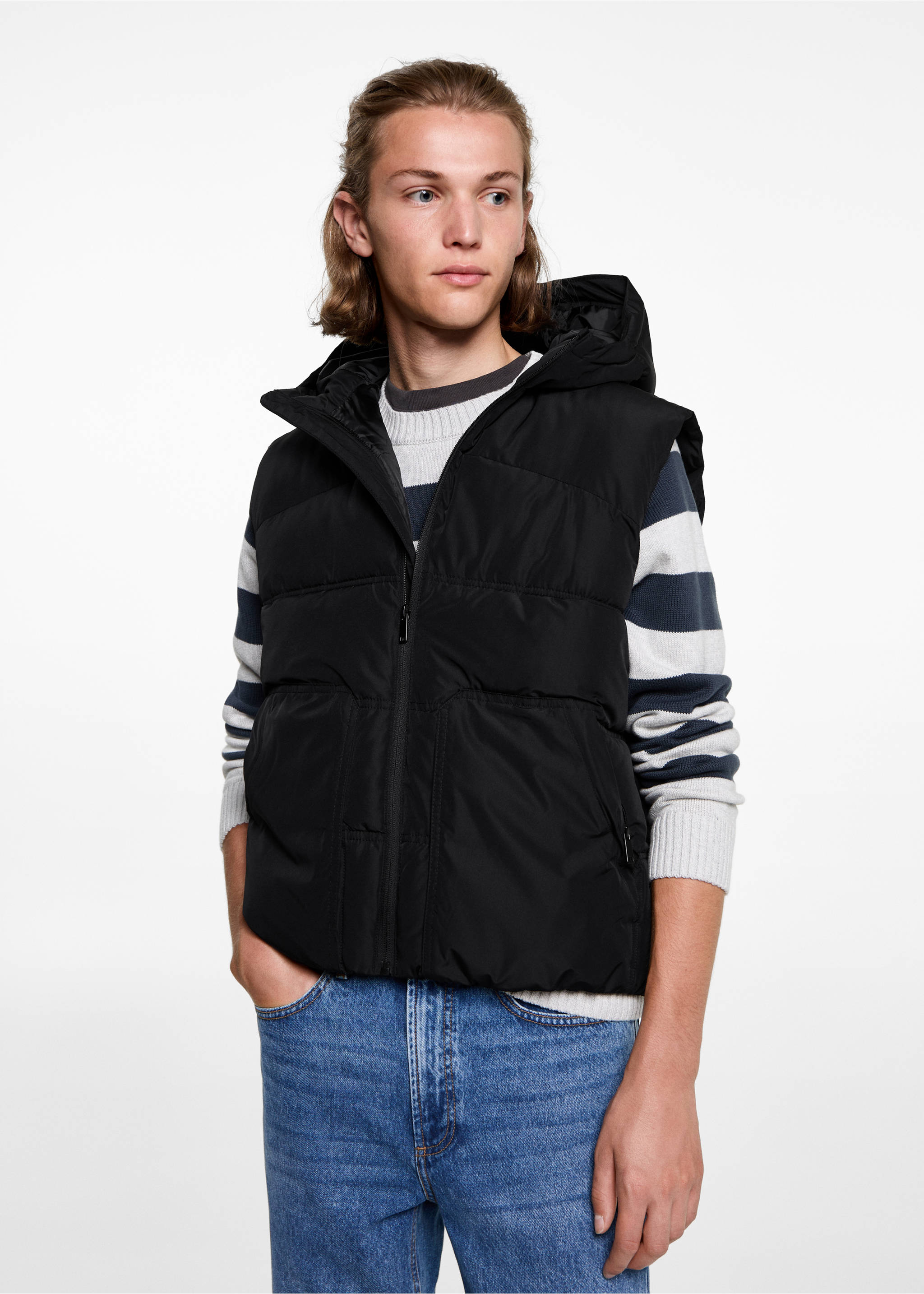 Chaleco acolchado - Plano medio, Negro. Ref: 77065632-00.