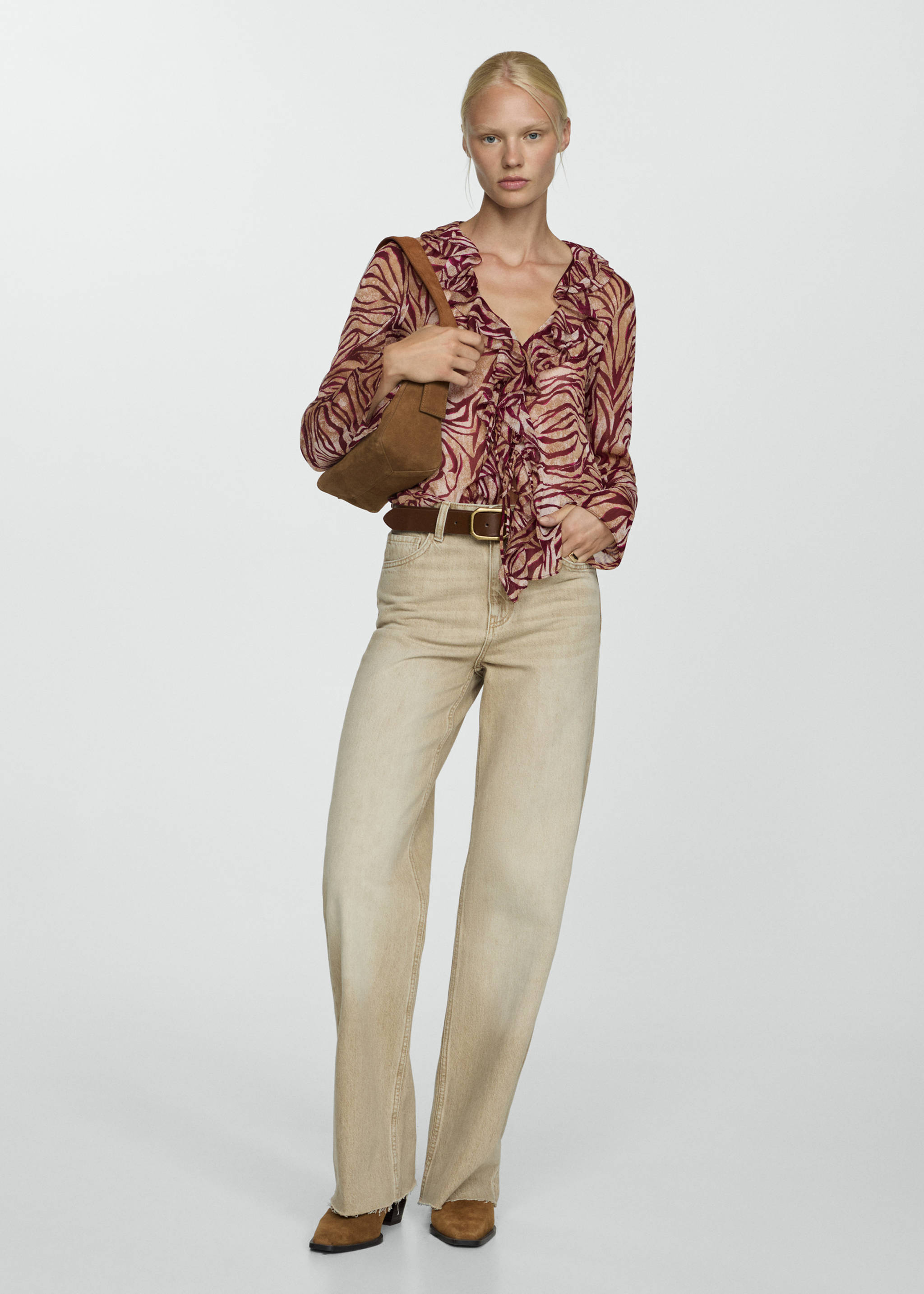 Ruffles printed blouse - General plane