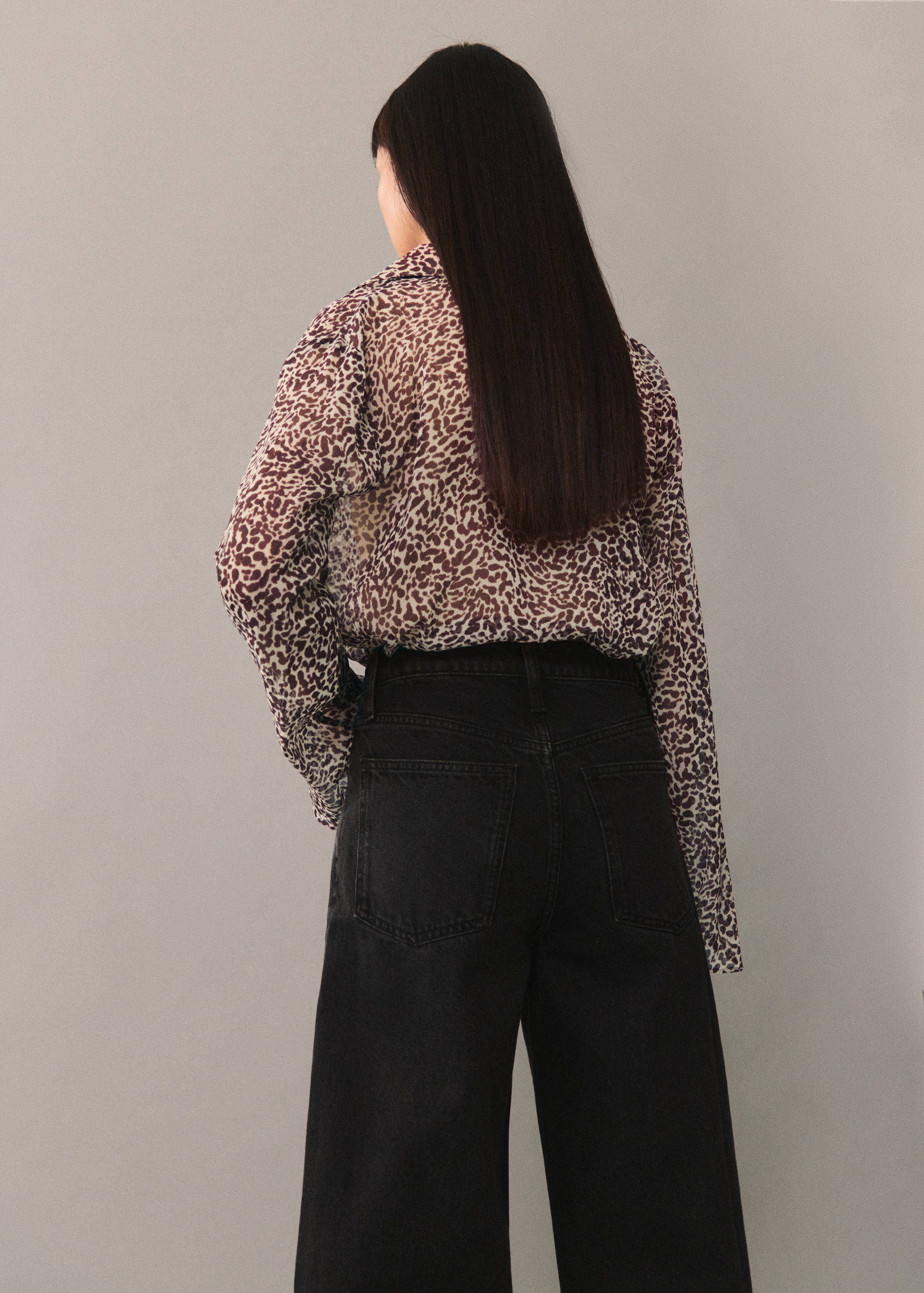 Fluid leopard-print shirt - Reverse of the article