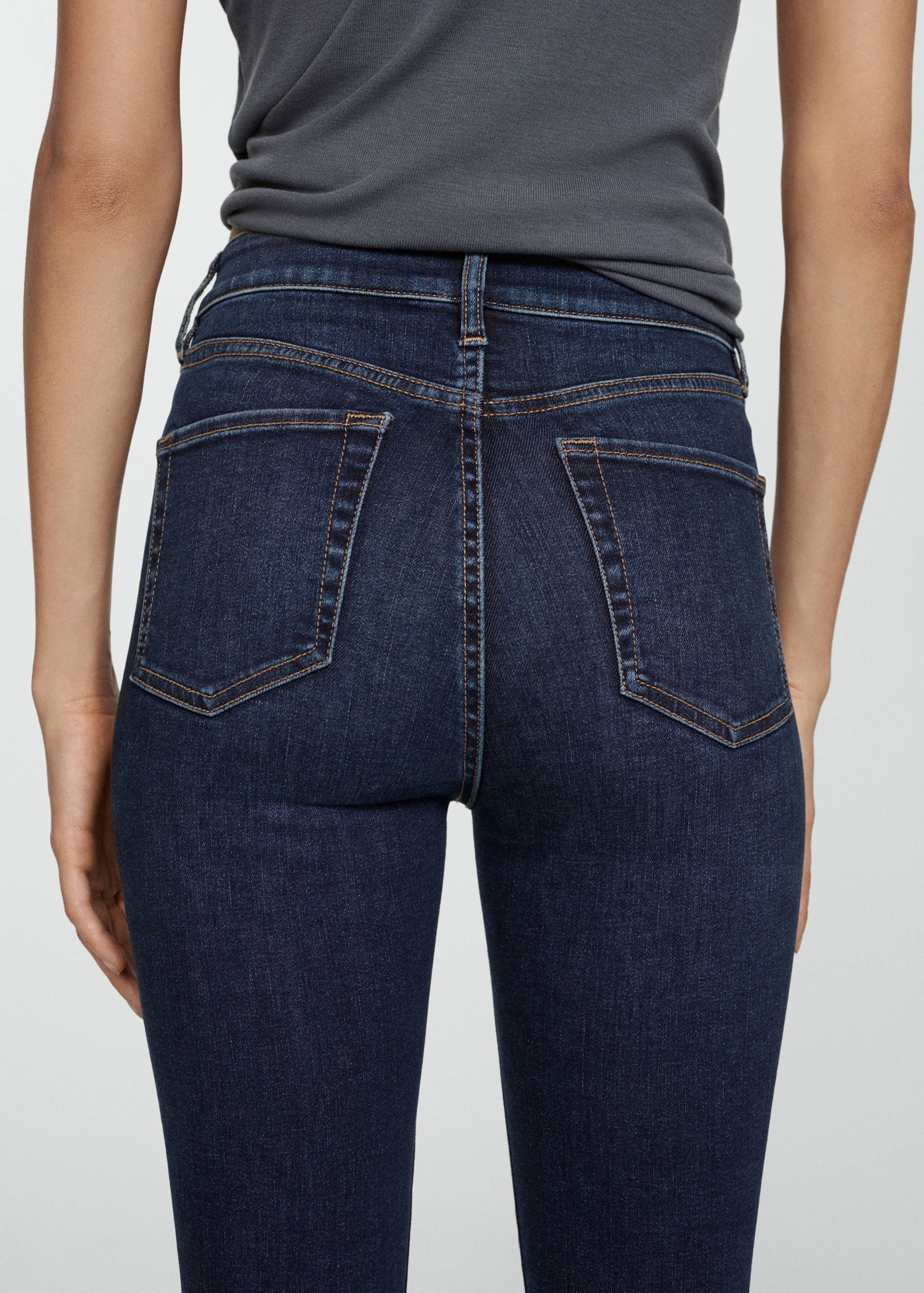 High-rise skinny jeans - Details of the article 6