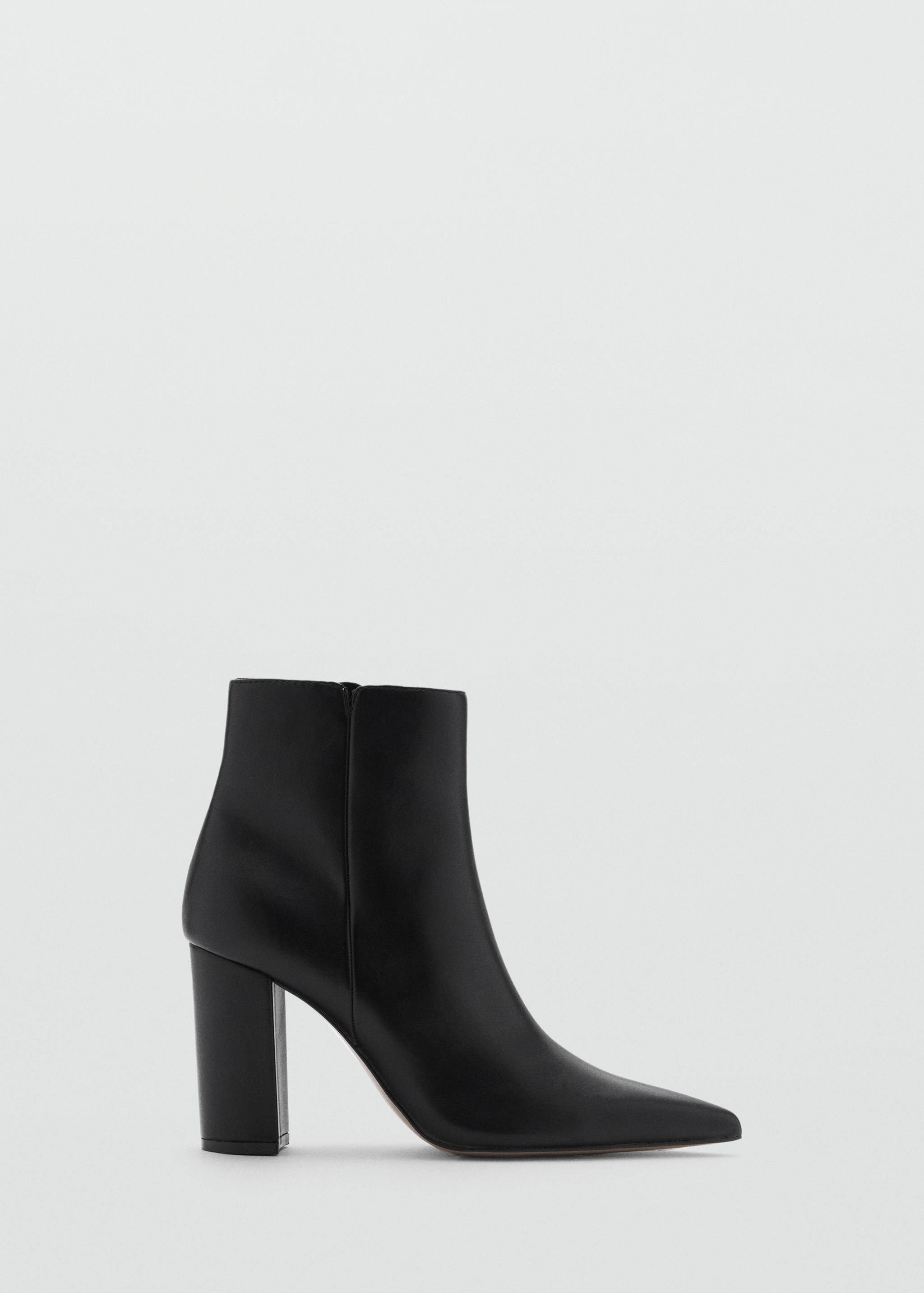 Boots med spetsig klack - Artikel utan modell