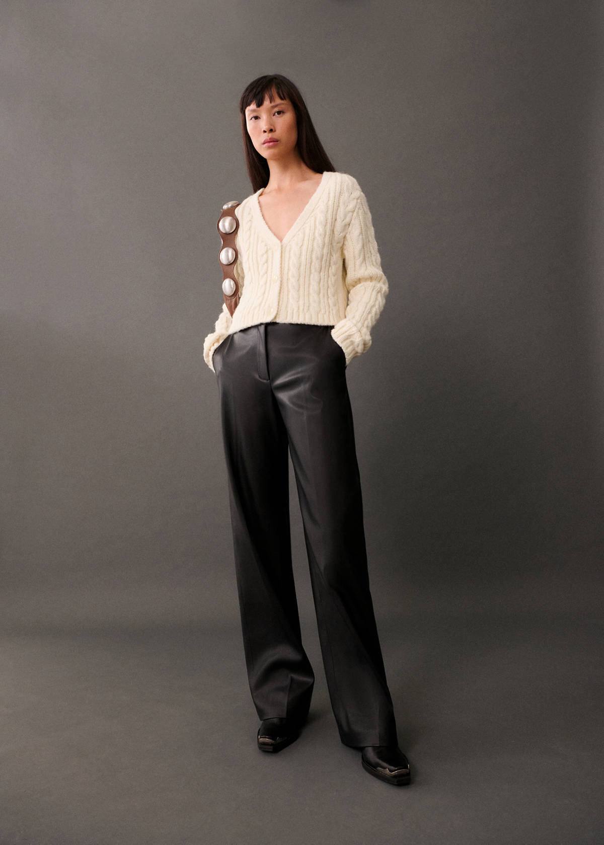 Buttoned knit braided cardigan — Ecru