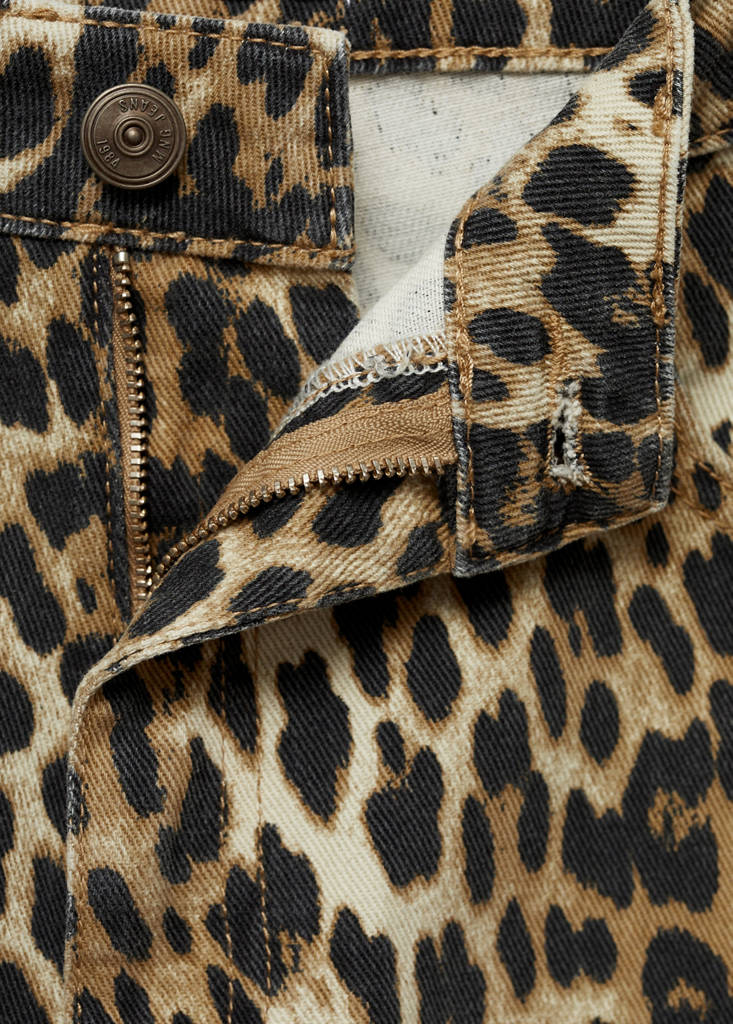 High-waisted straight-fit jeans with leopard print — Brown