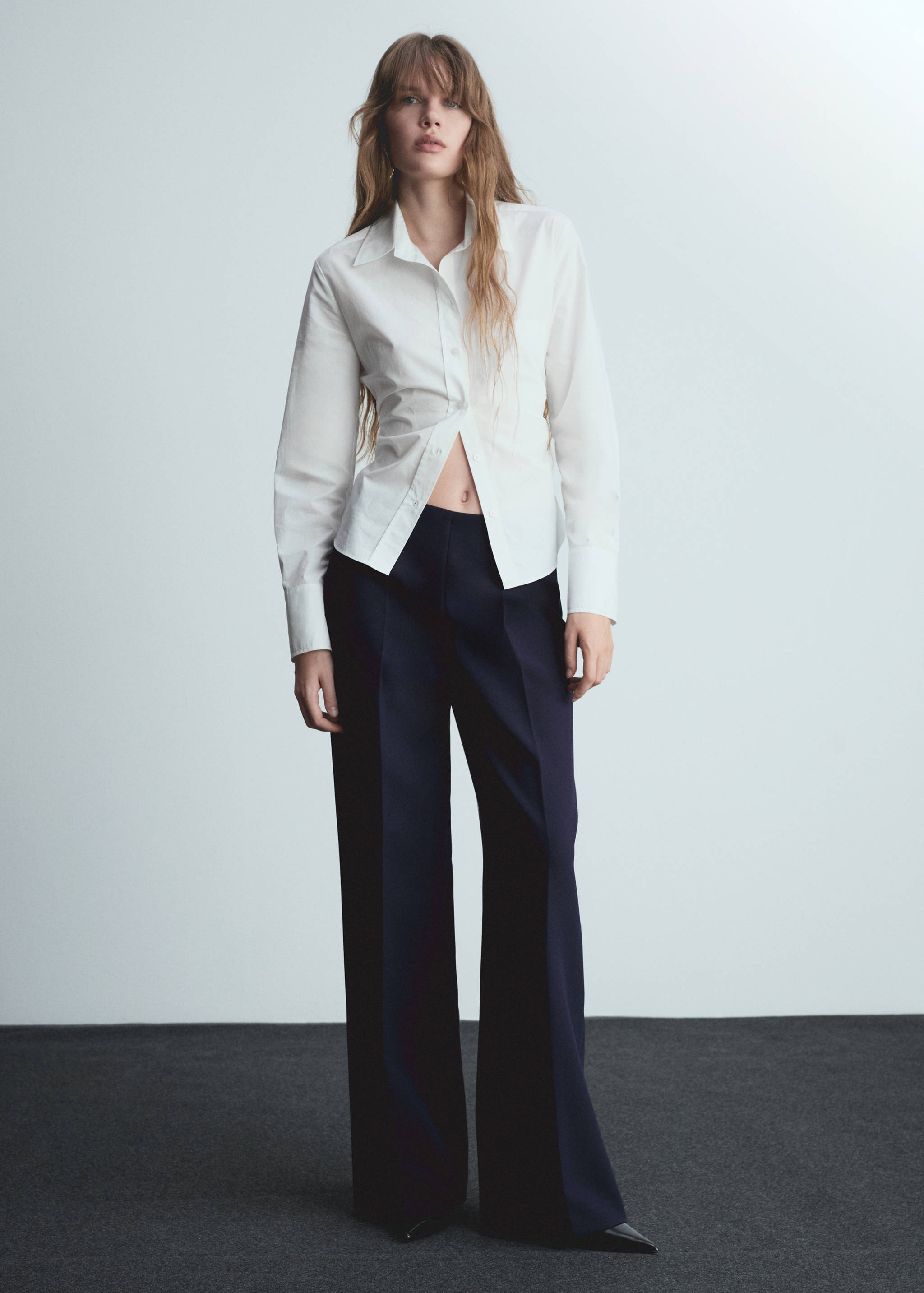 Wide leg pleated trousers - General plane