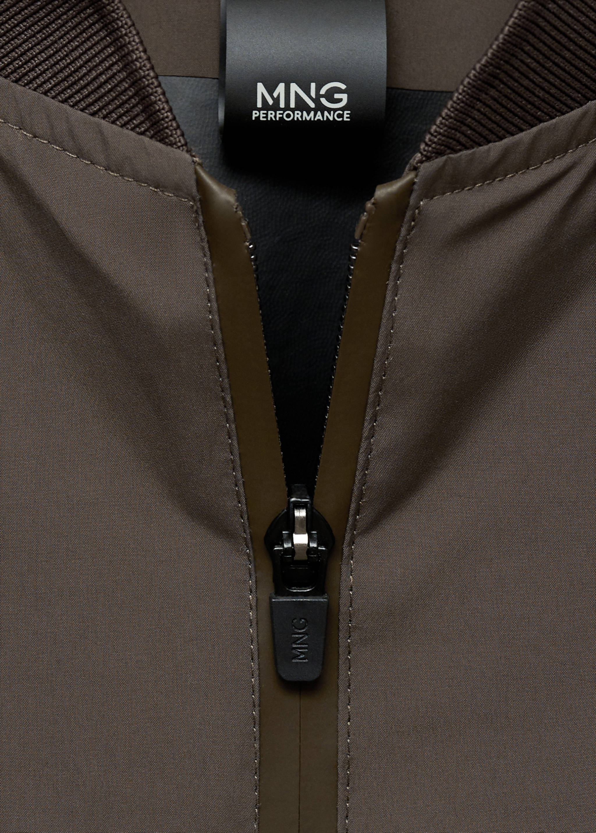 Bomber jacket in waterproof technical fabric - Details of the article 8