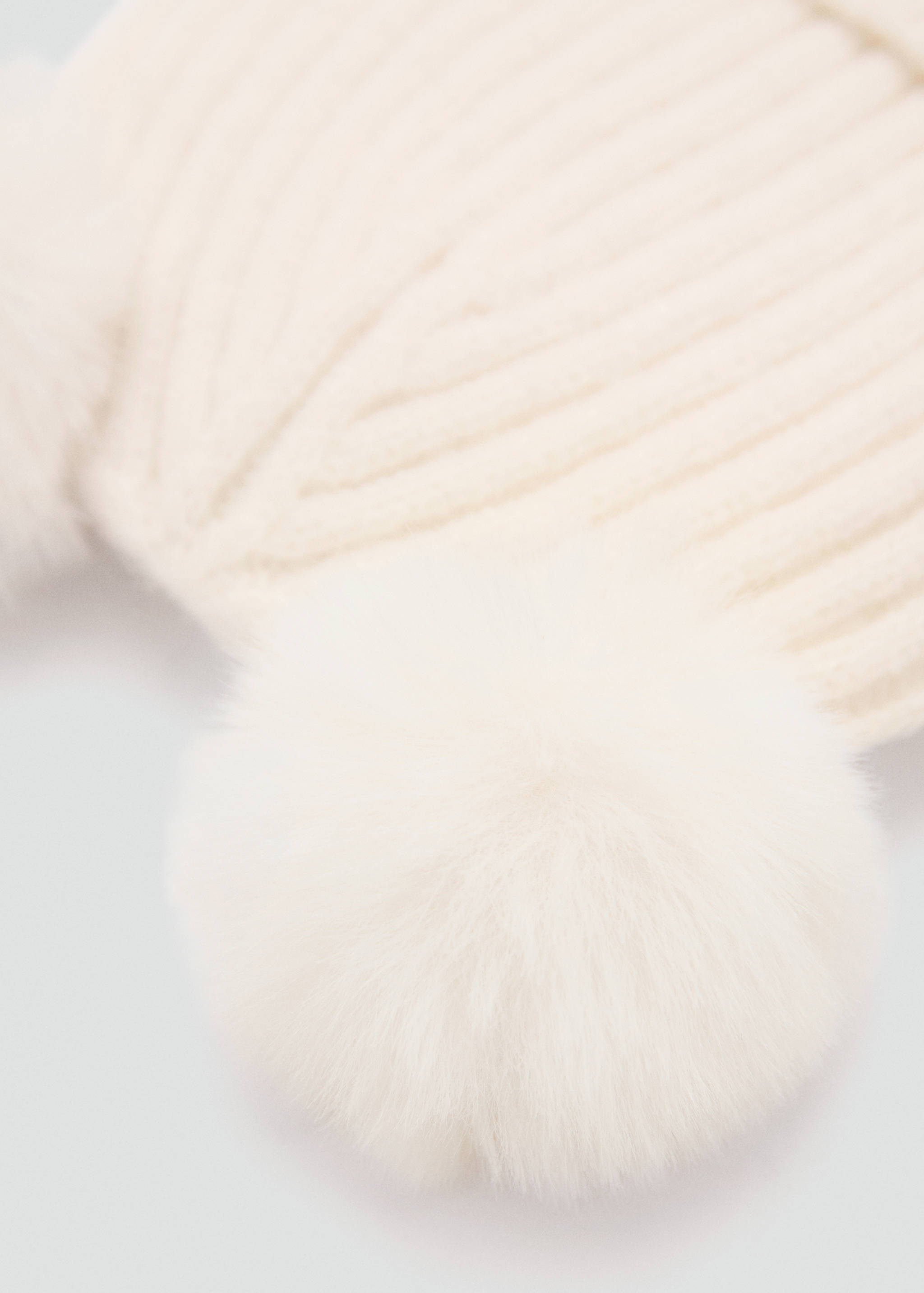Beanie with fur-effect earmuffs and pom-pom - Medium plane