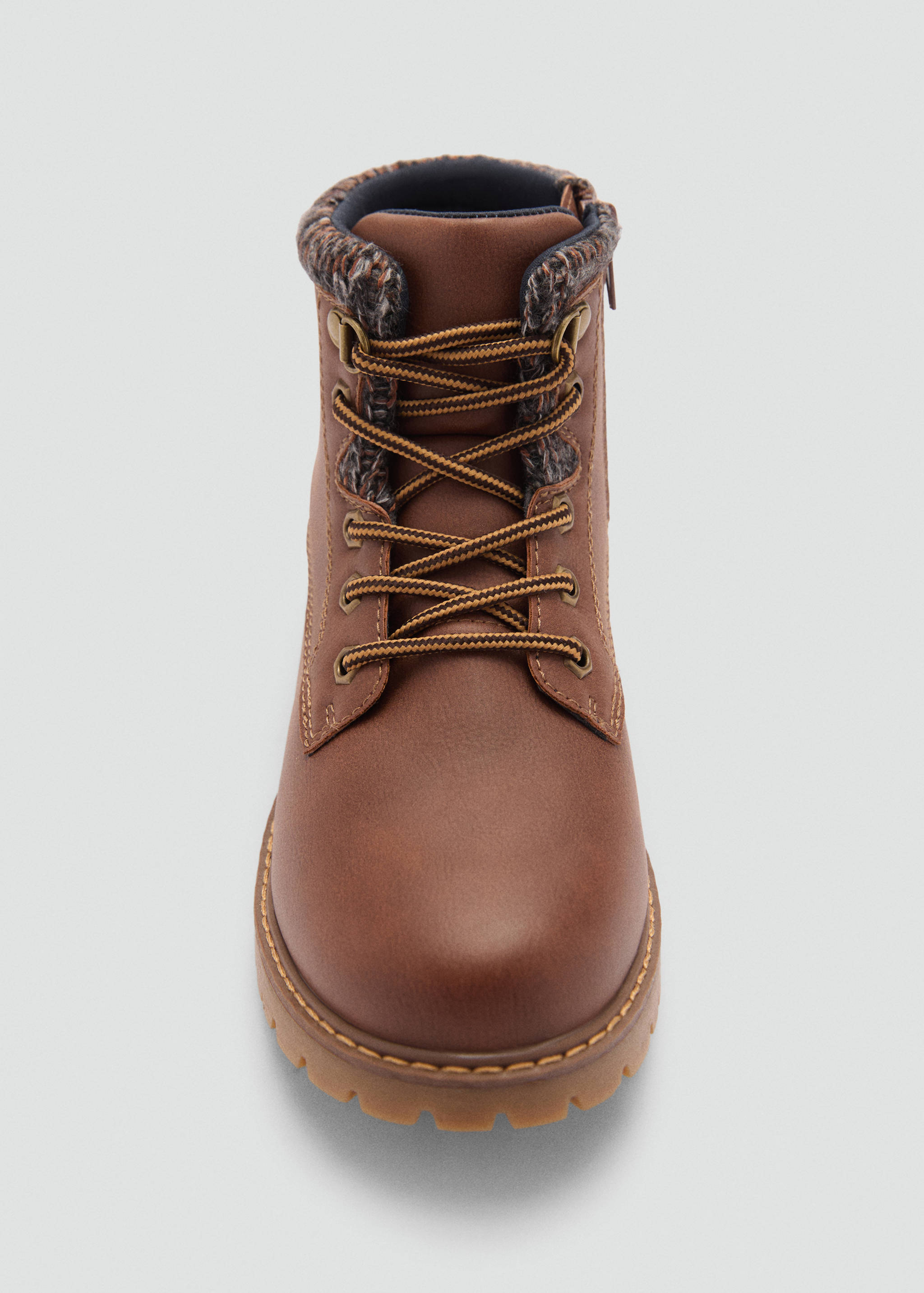 Lace-up mountain boots - Details of the article 2