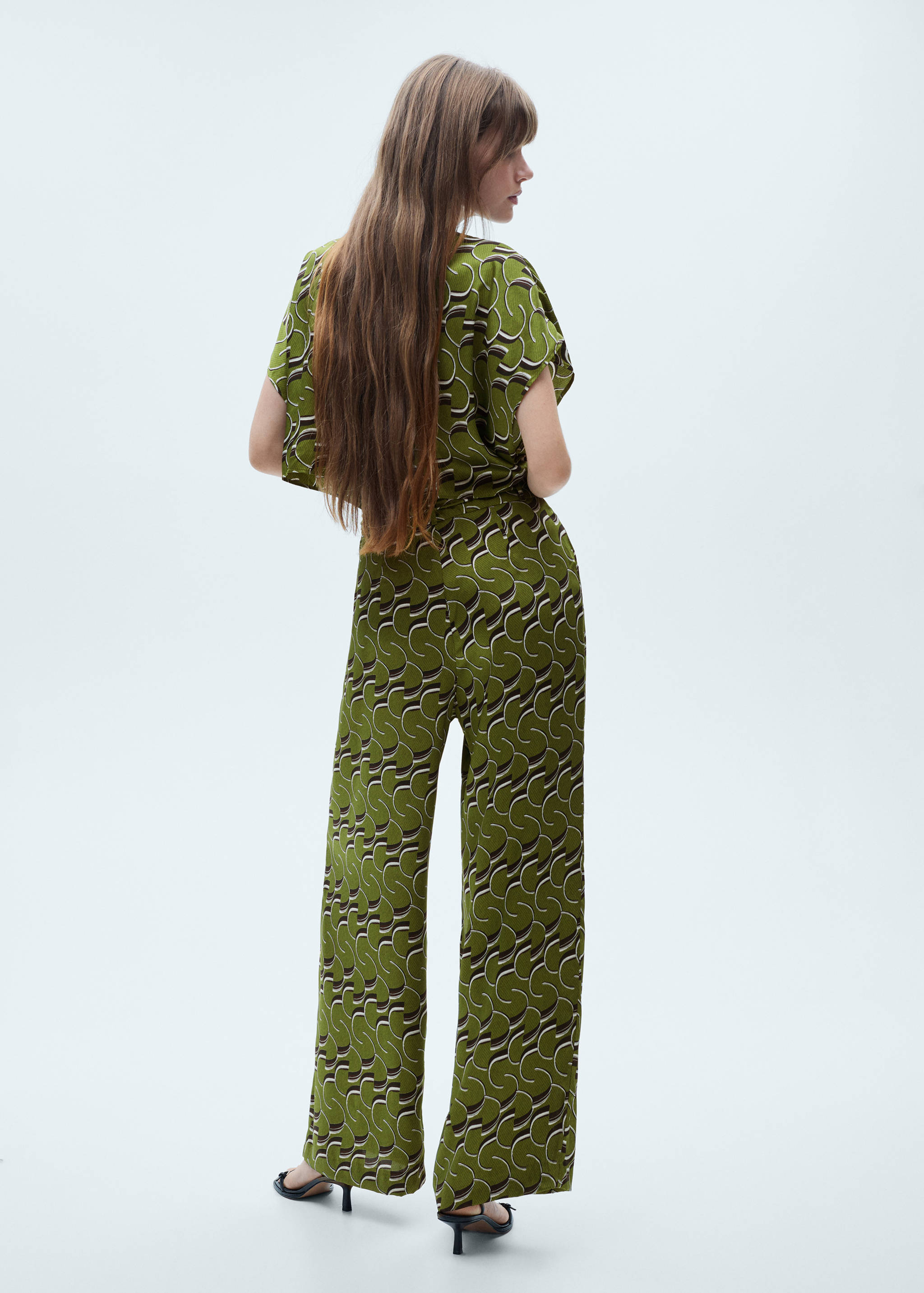 Printed satin jumpsuit - Reverse of the article