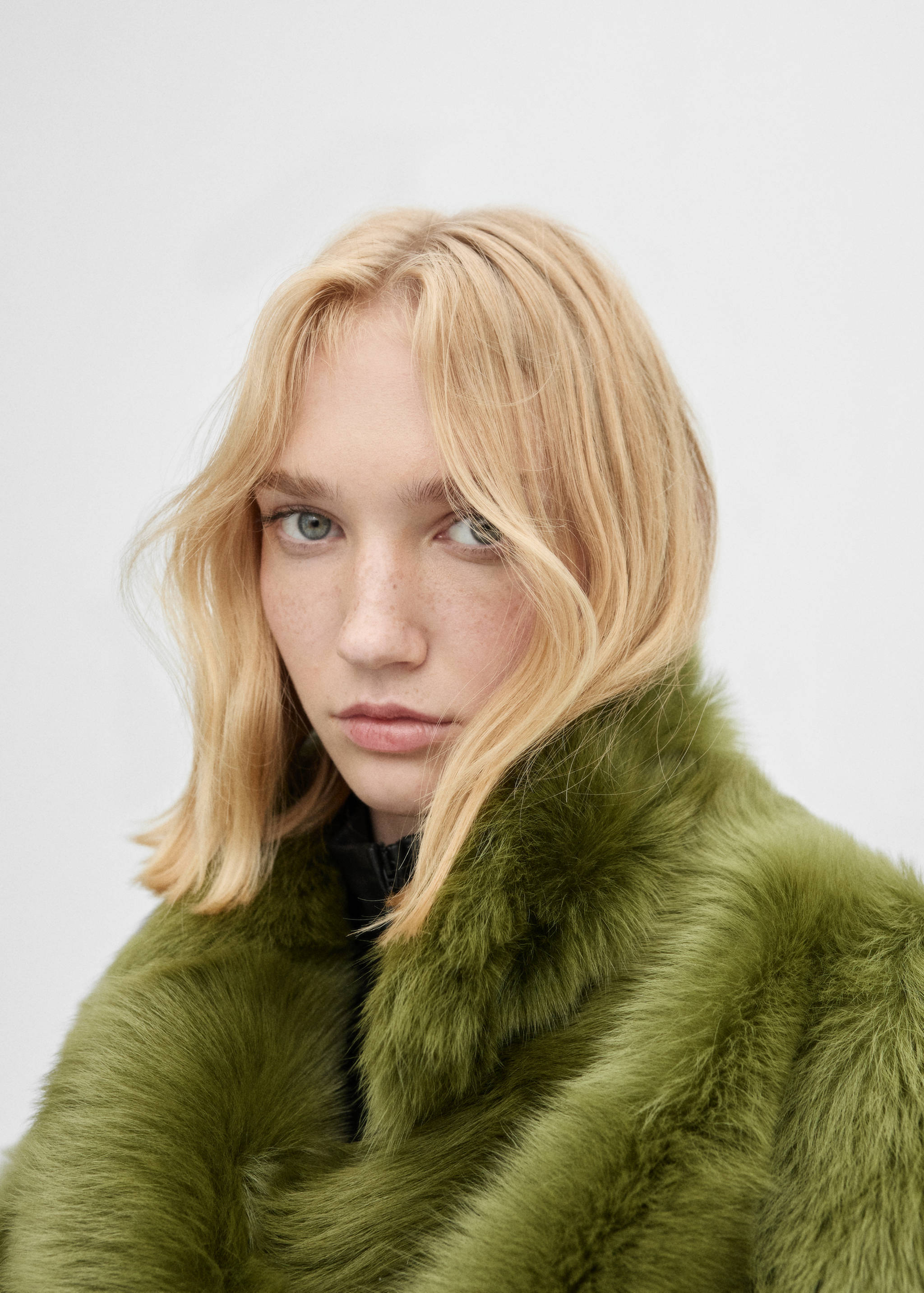 Manteau cuir fourrure - Détail de l'article 1