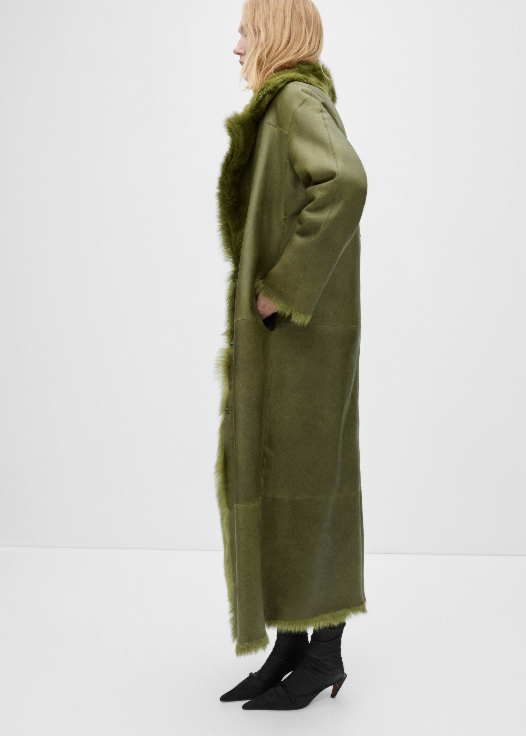 Manteau cuir fourrure - Détail de l'article 2