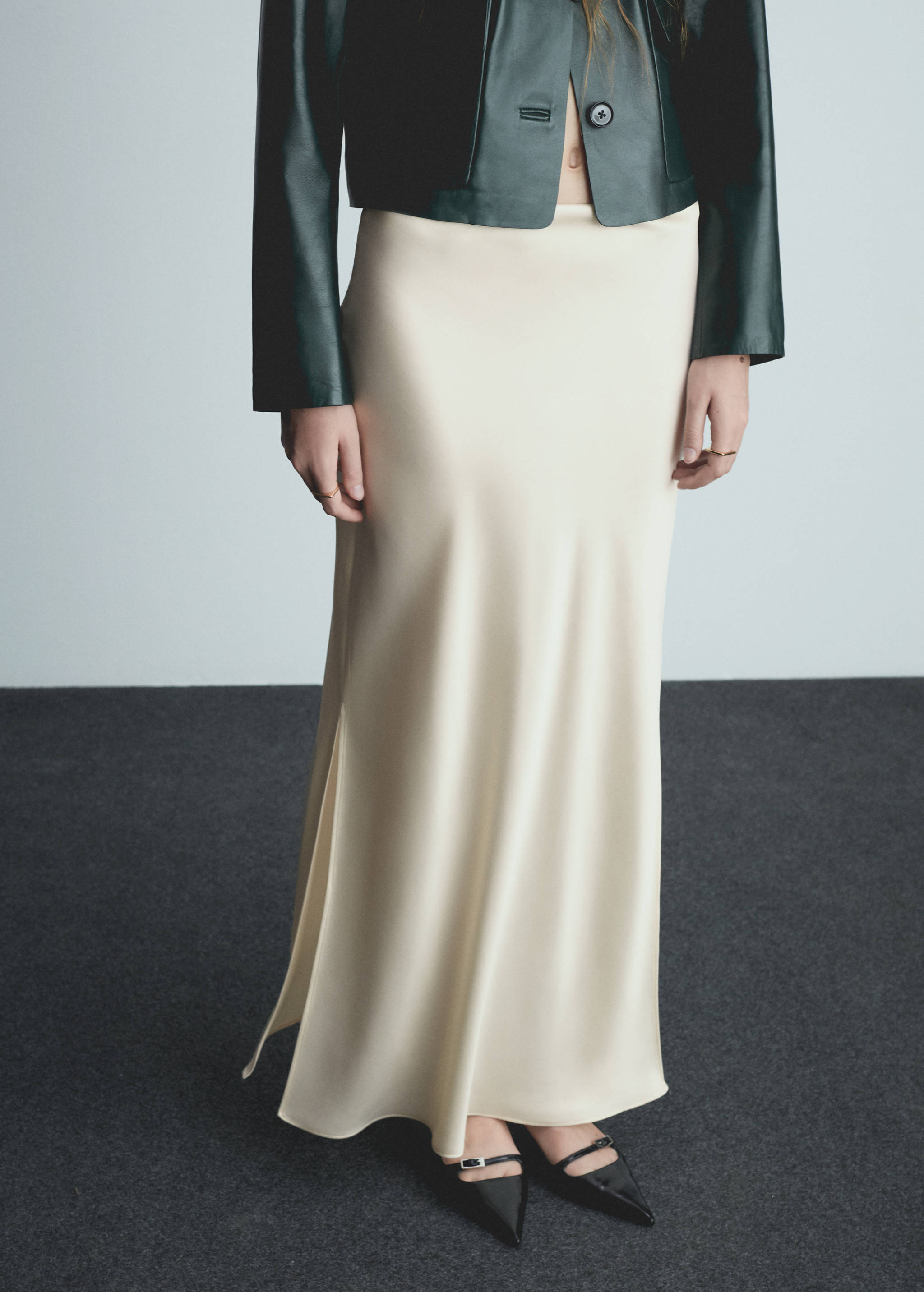 Satin long skirt - Medium plane