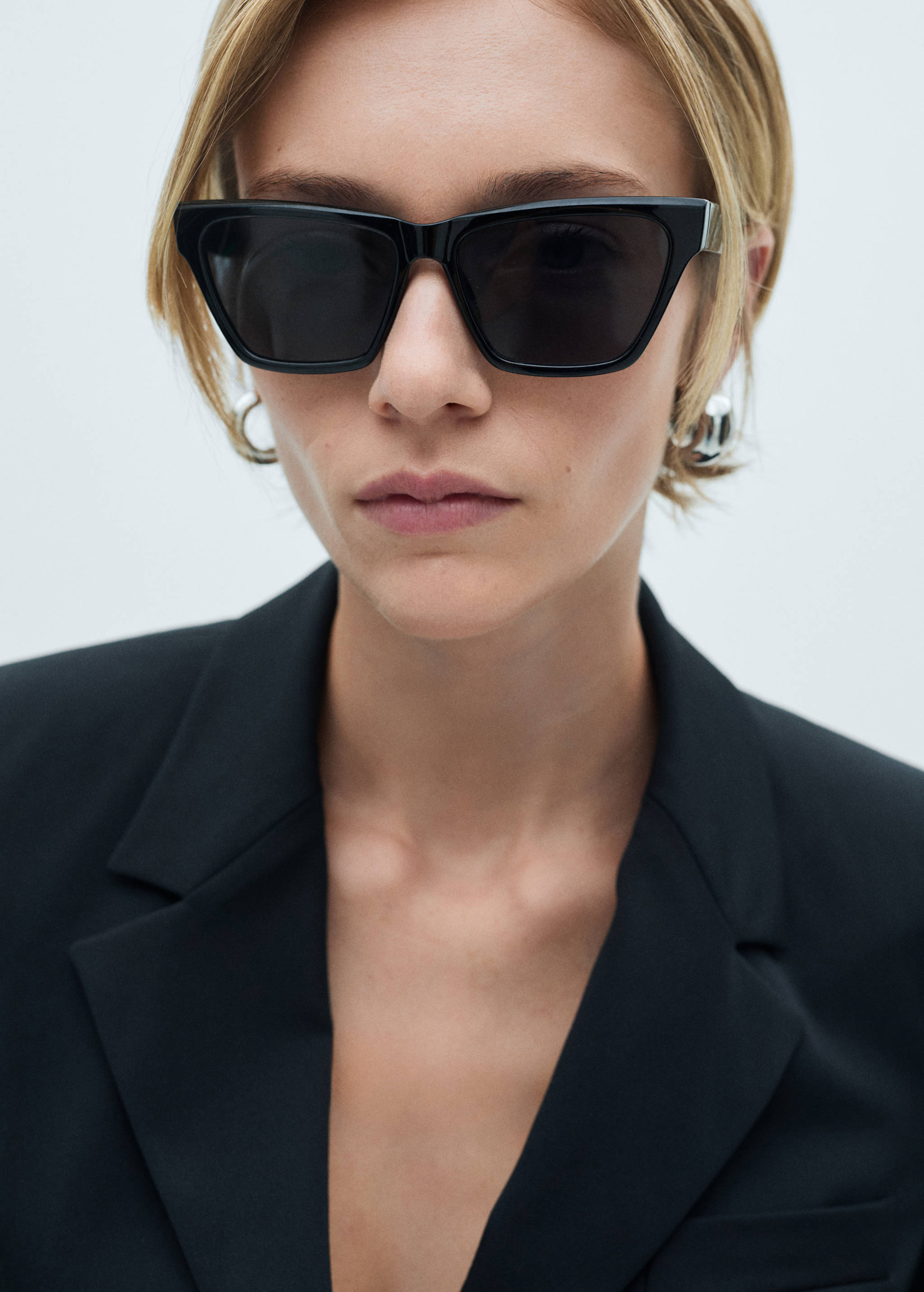 Fitted suit blazer - Details of the article 1