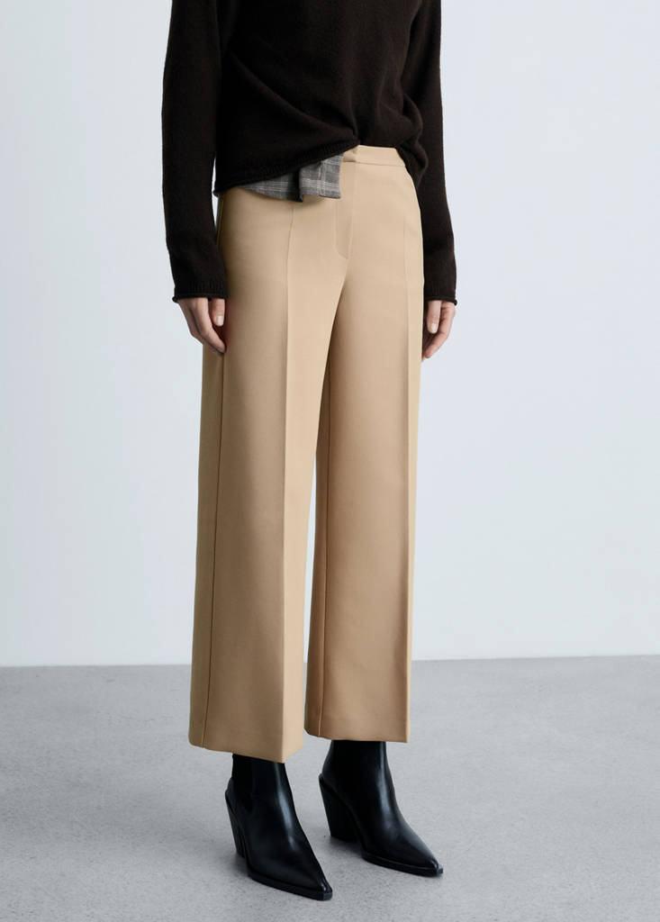 Wide leg pleated trousers — Beige