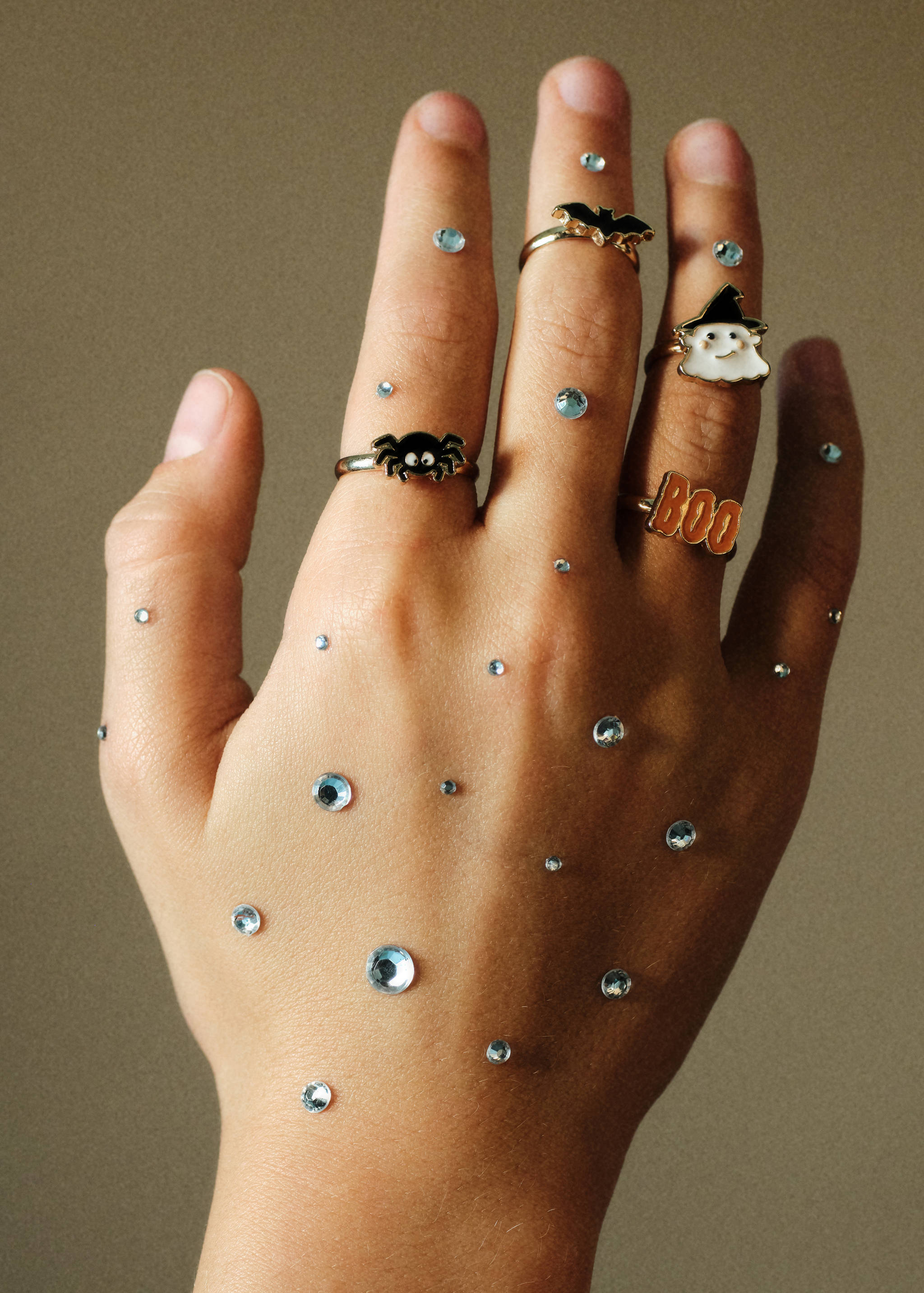 Pack of 5 Halloween rings - Details of the article 5