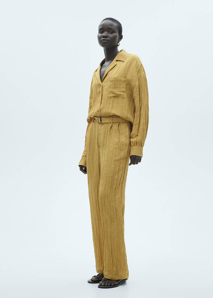 Textured trousers with belt — Mustard