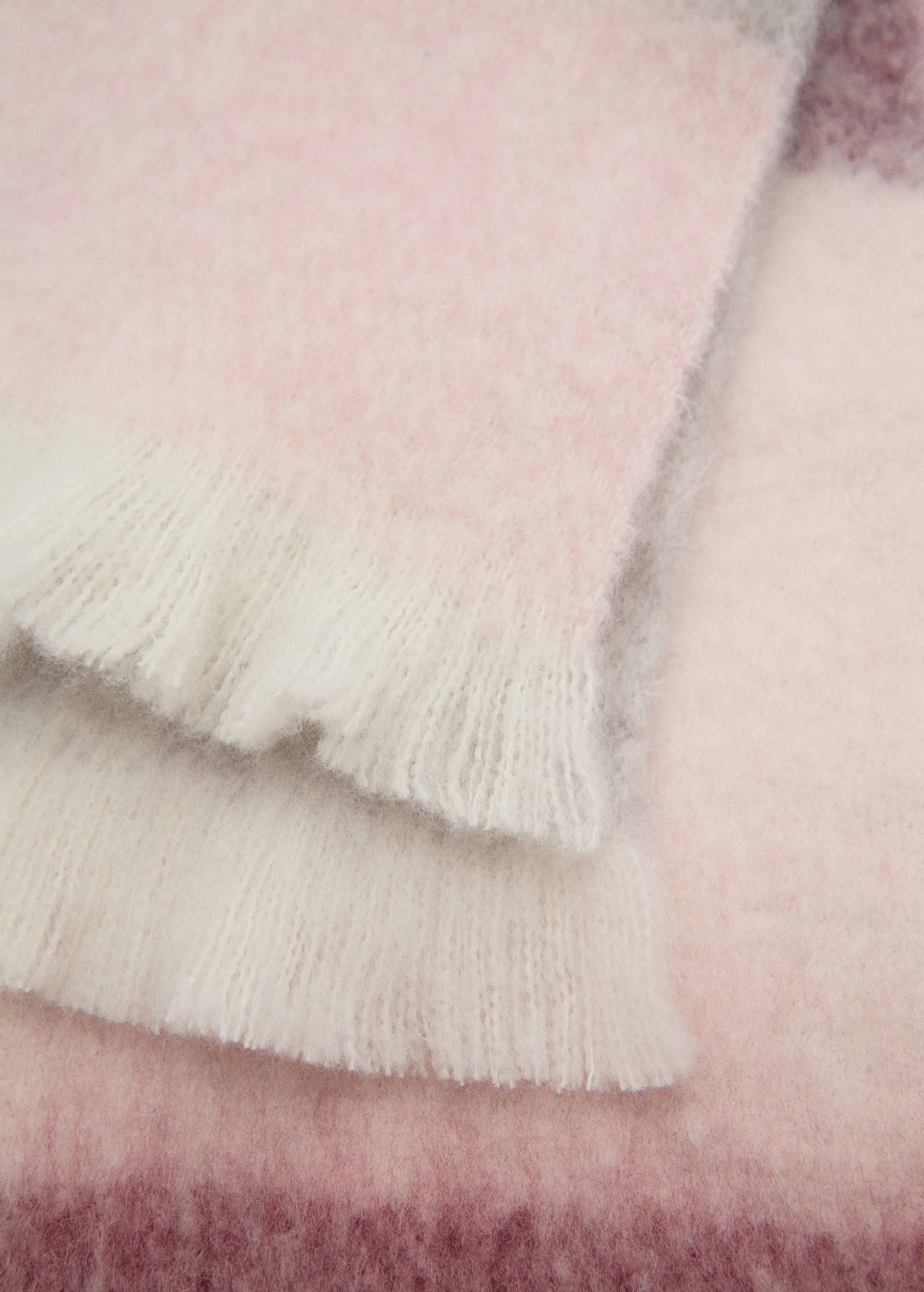 Multi-coloured fringed scarf - Medium plane