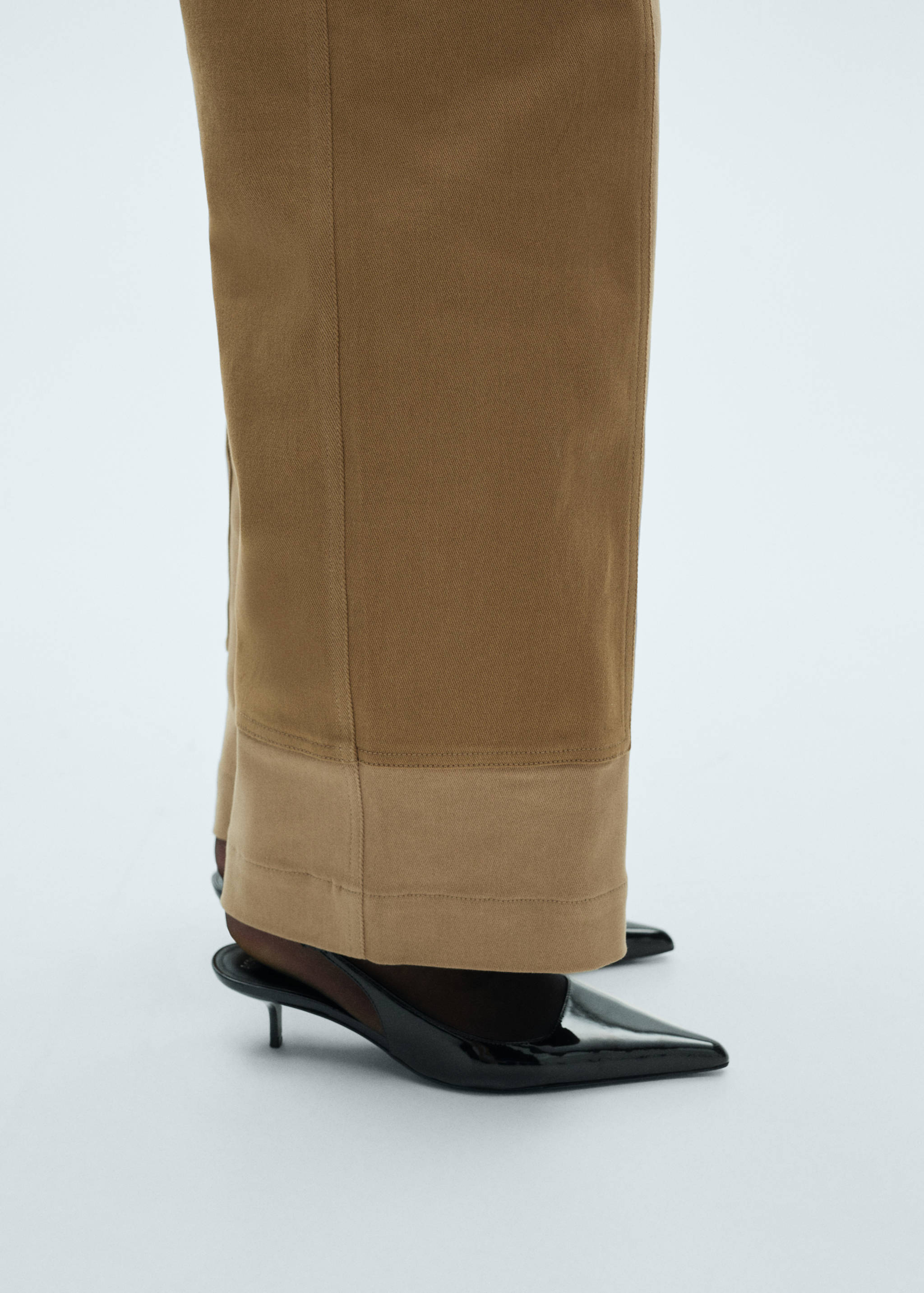 Pantalon empiècements contrastants - Détail de l'article 6