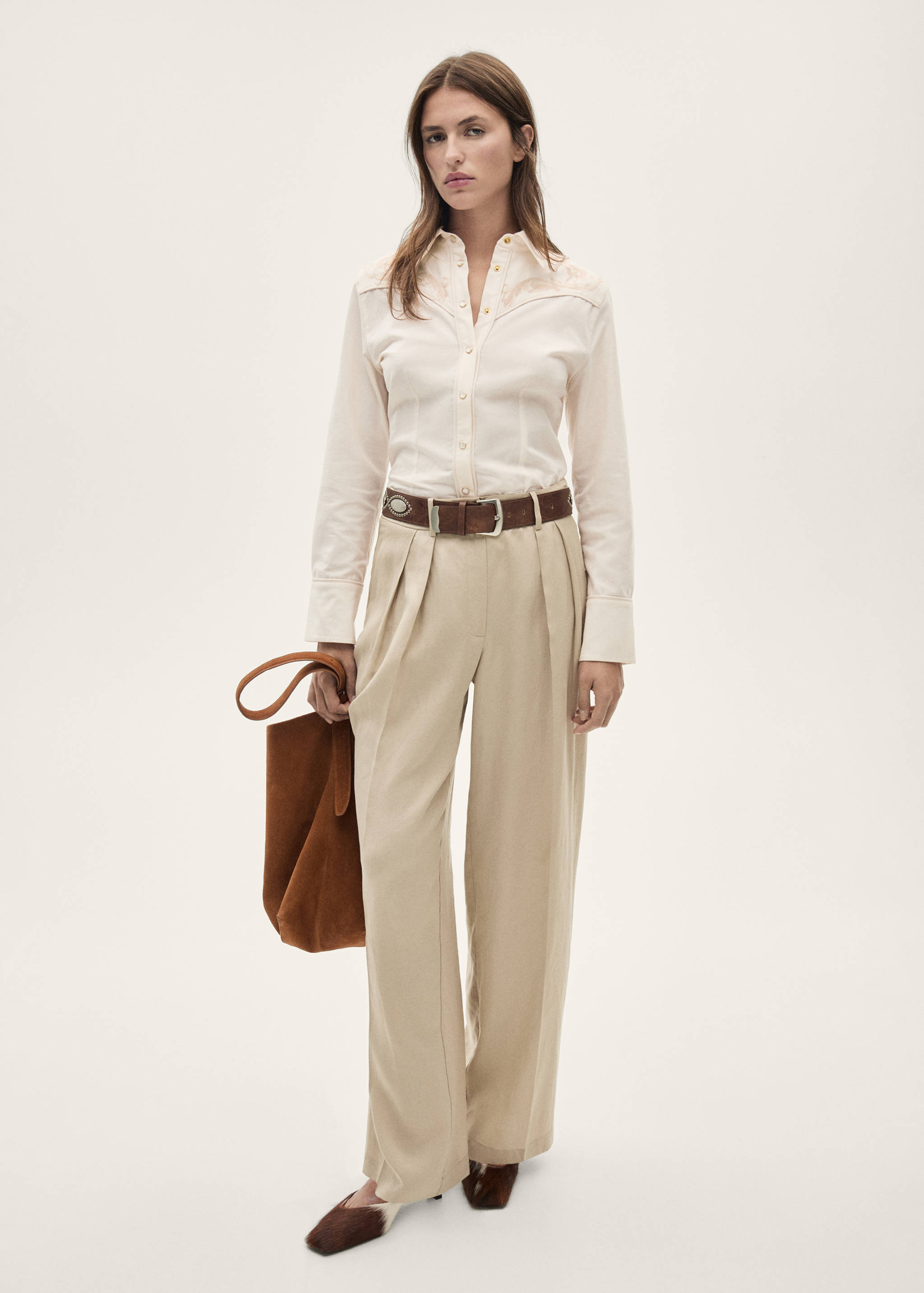 Chemise ajustée broderies décoratives - Plan général