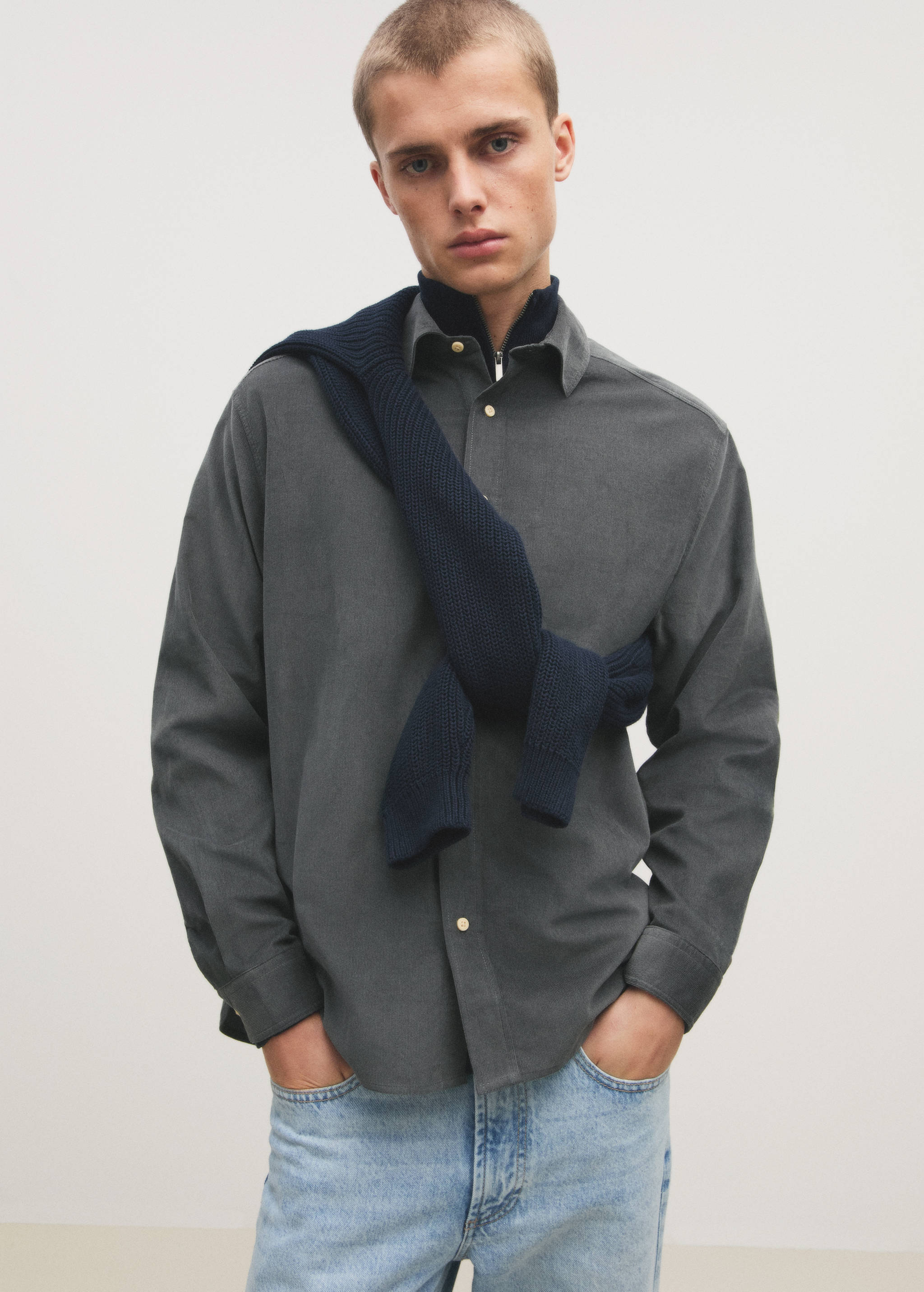 Chemise velours côtelé regular fit - Détail de l'article 6