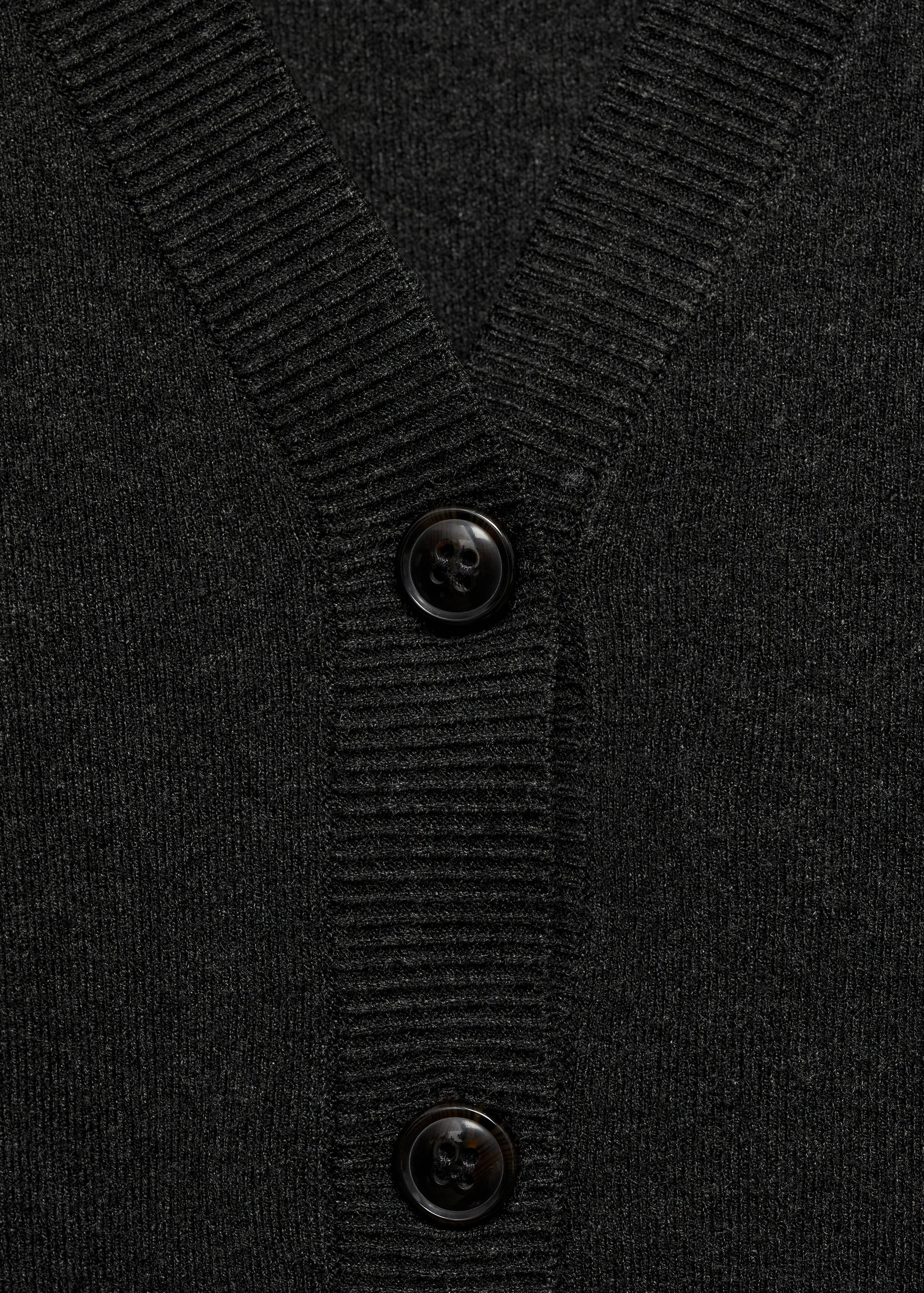 Трикотажный кардиган с V-образной горловиной - Деталь изделия 8