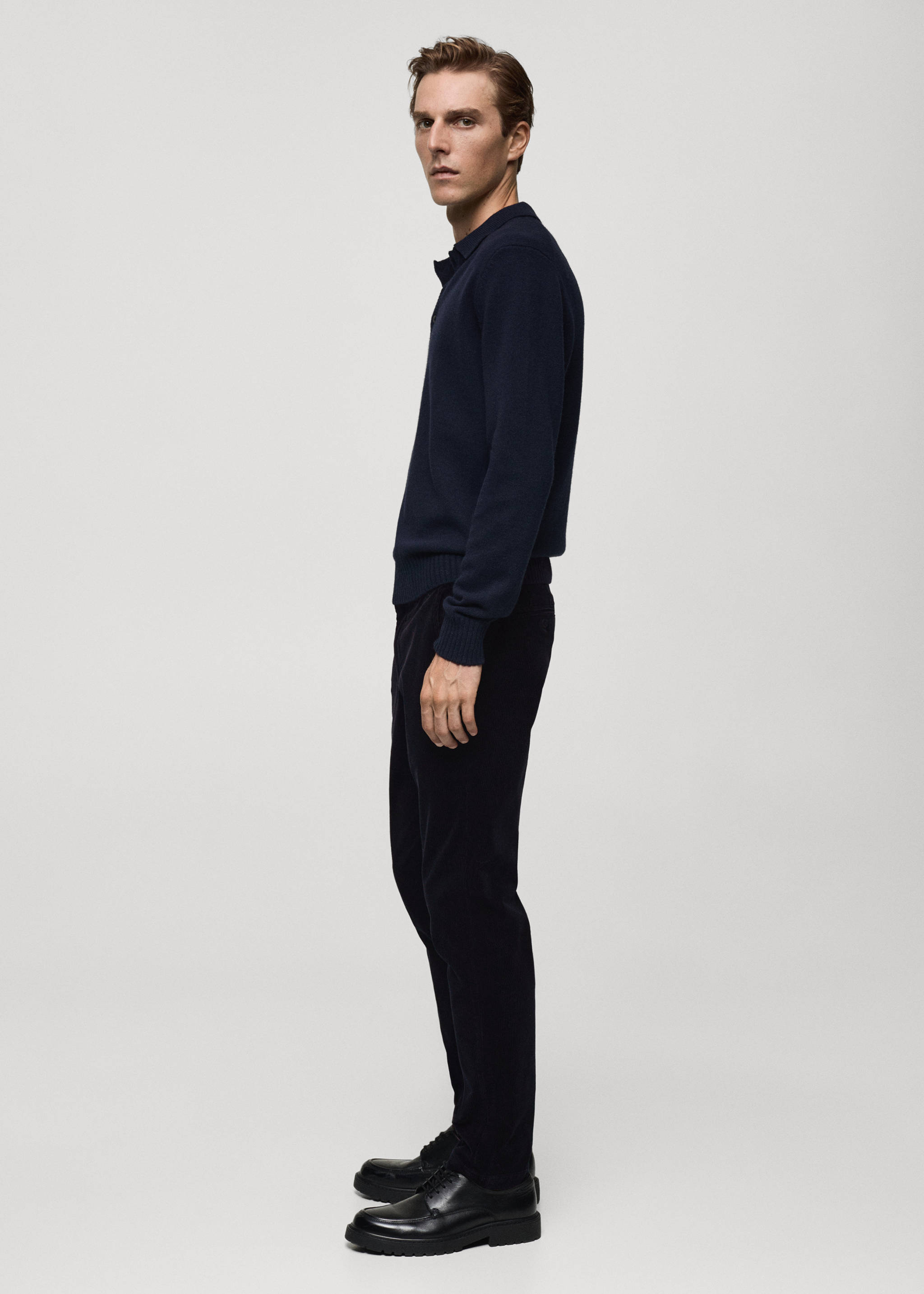 Corduroy slim-fit trousers - Details of the article 2