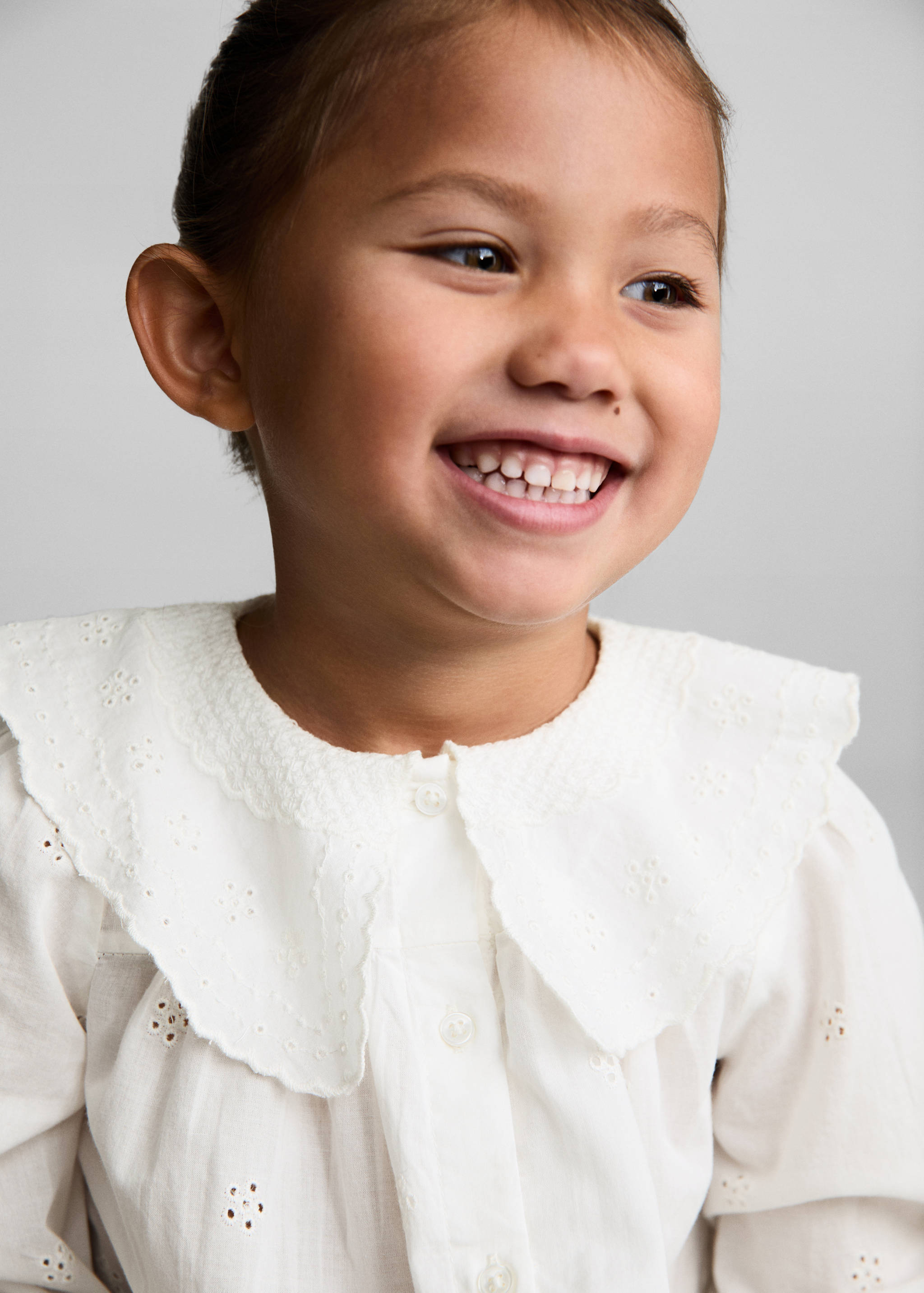 Embroidered details blouse - Details of the article 1