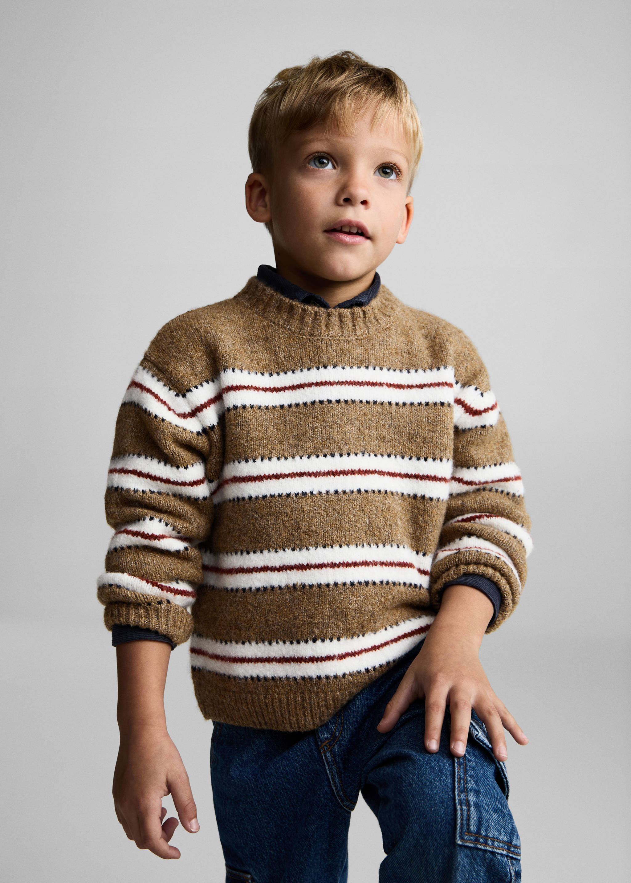 Knit striped sweater - Medium plane
