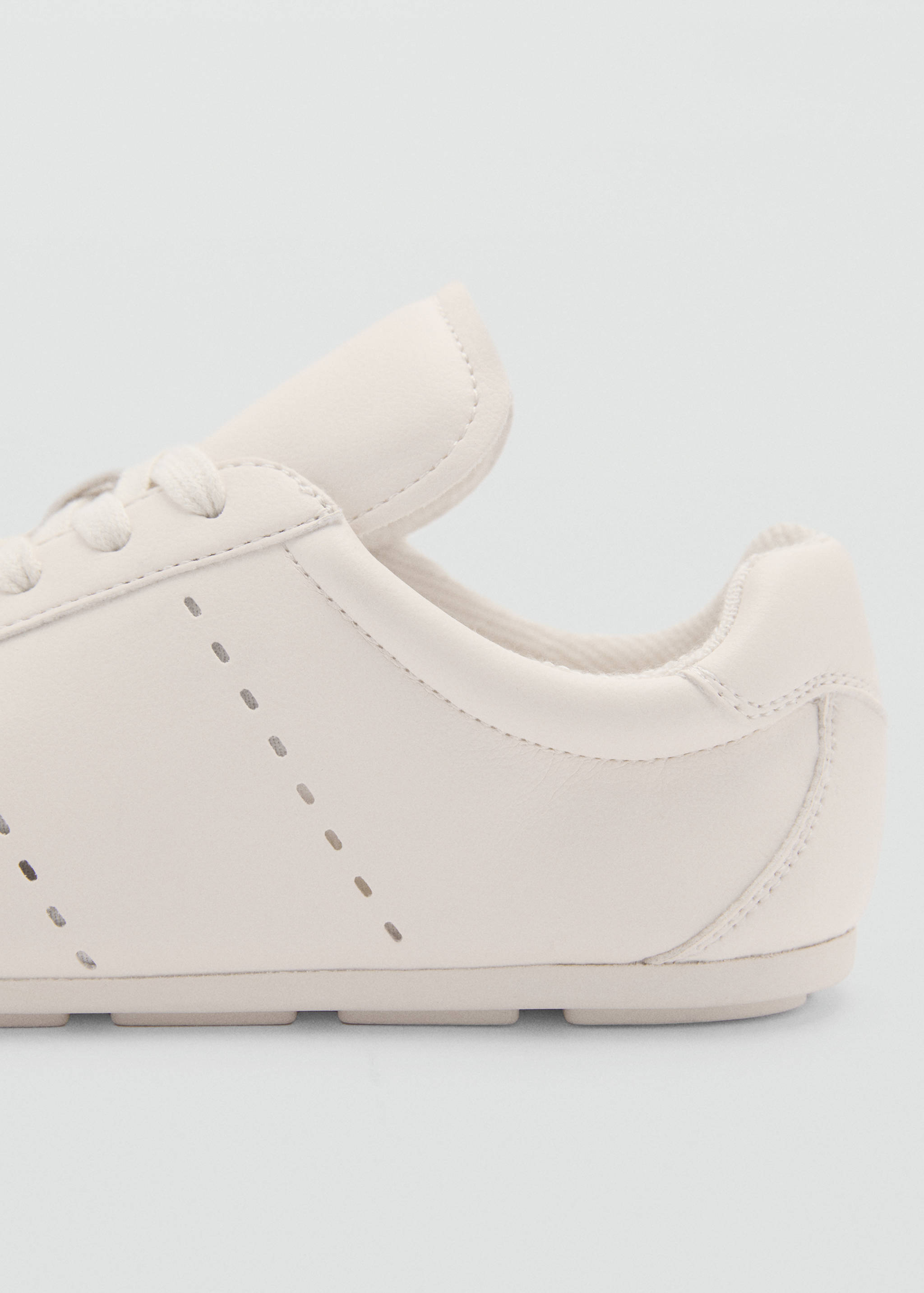 Lace-up sneakers - Details of the article 3