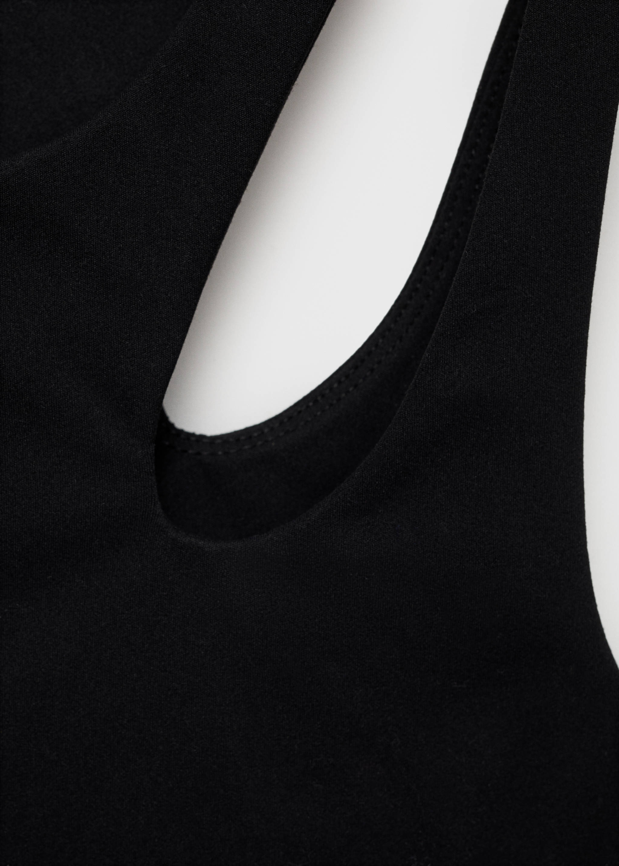 Asymmetric design top - Details of the article 8