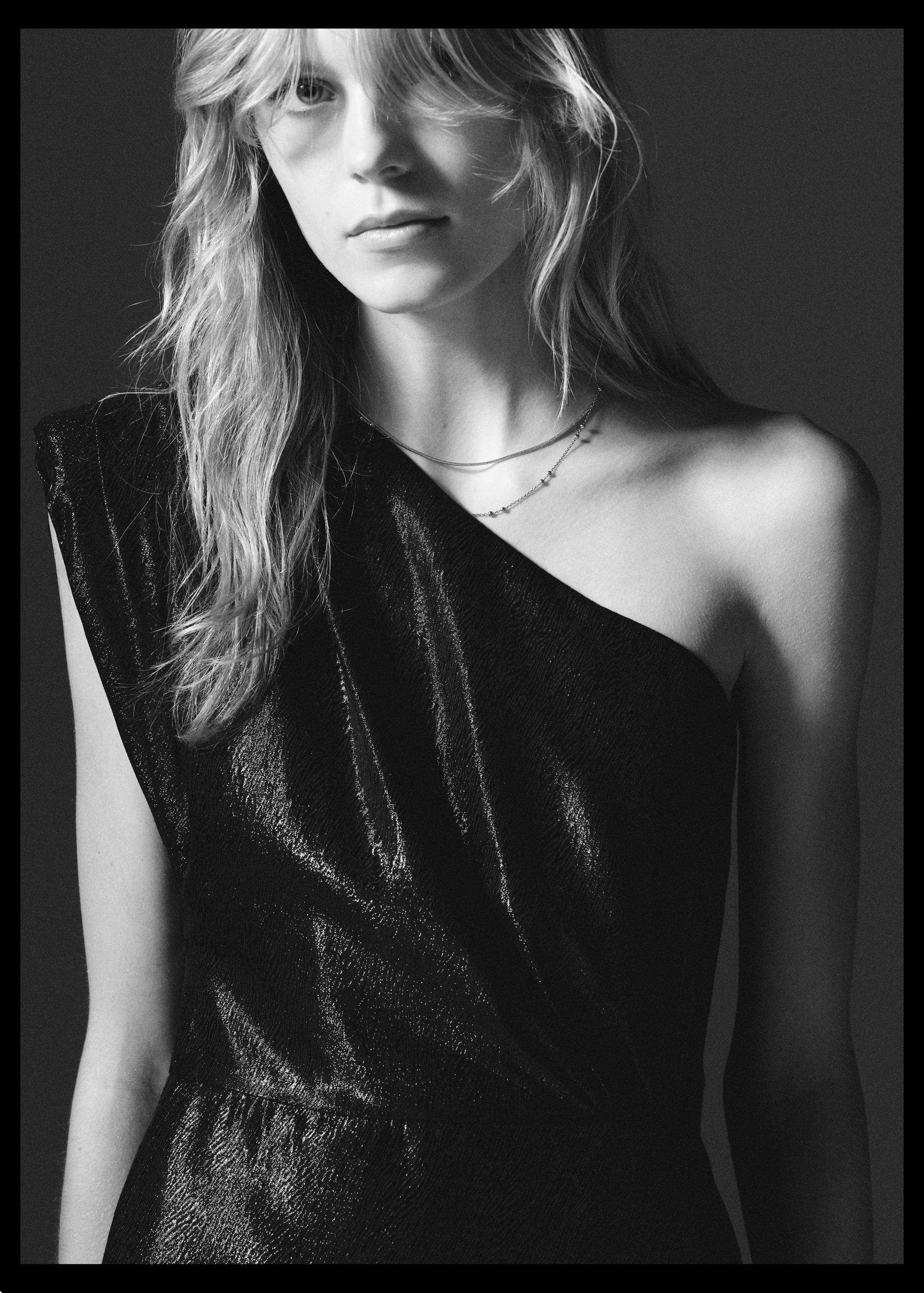 Textured asymmetrical dress - Details of the article 7