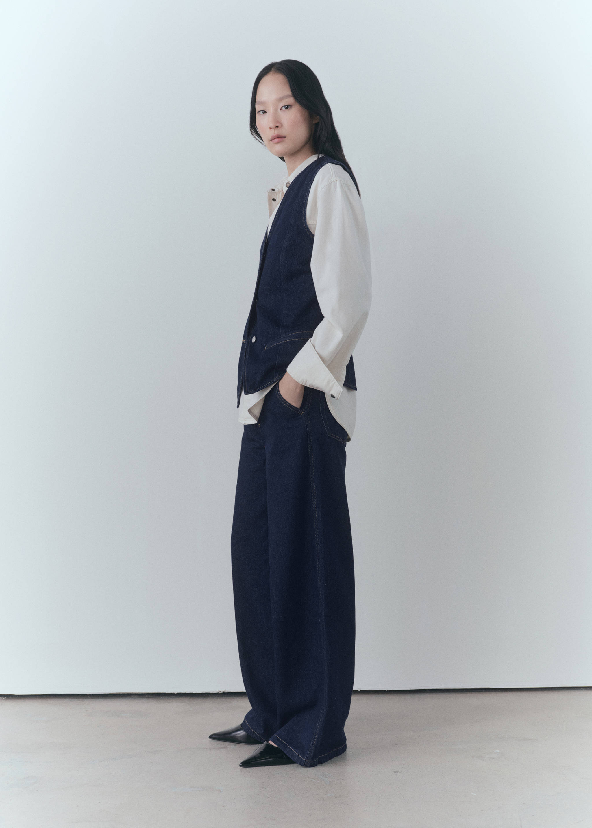 Rinse-wash denim waistcoat - General plane