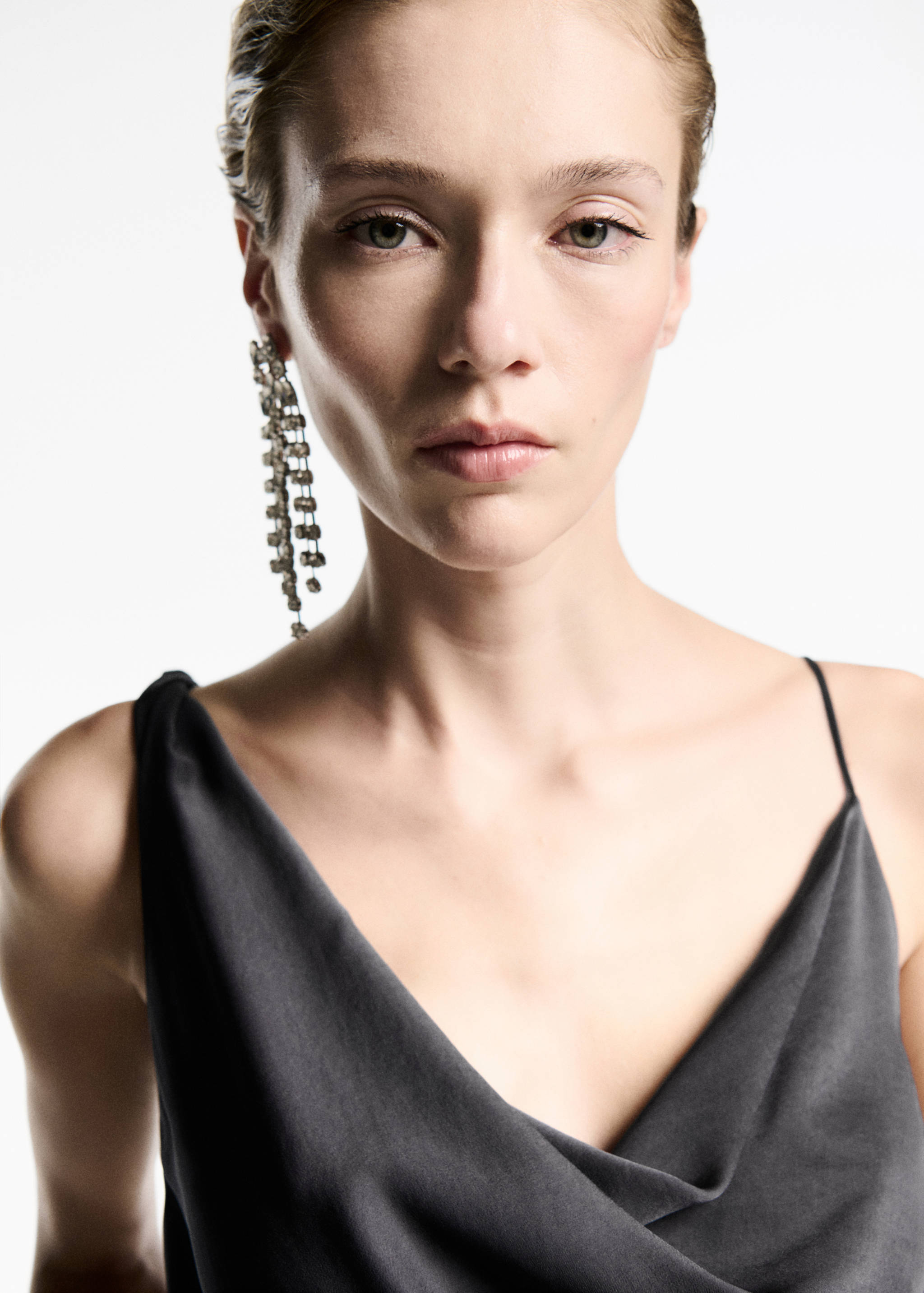 Top asimétrico cuello drapeado - Detalle del artículo 1