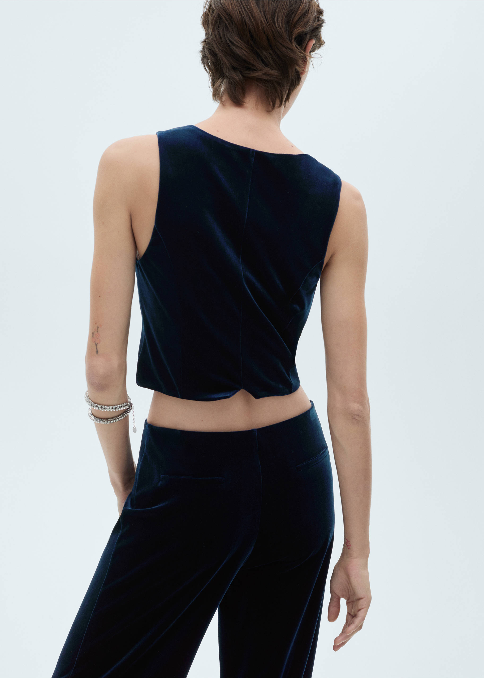 Cropped velvet waistcoat - Reverse of the article, Night Blue. Ref: 77069062-00.