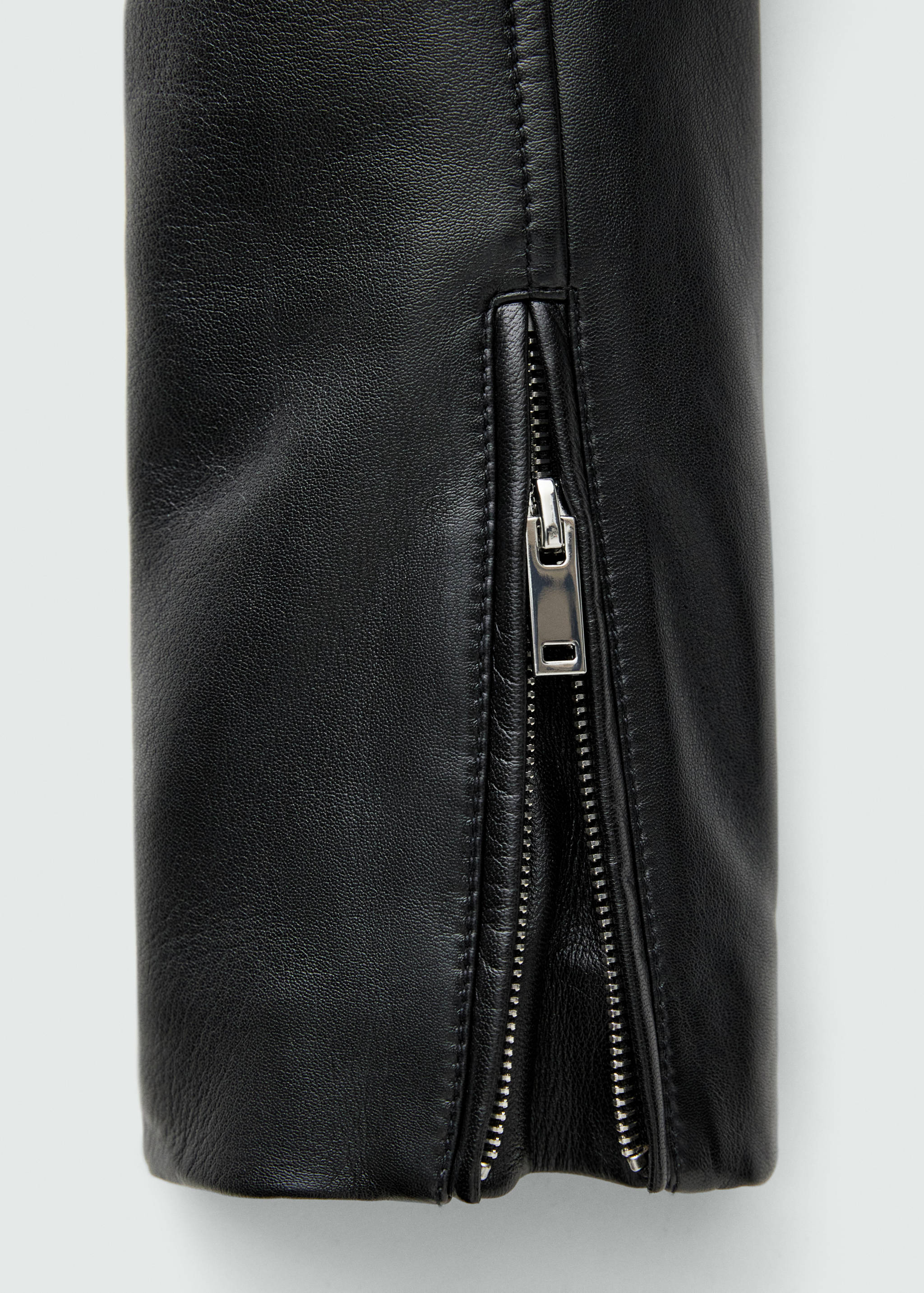 Cropped leather biker jacket - Details of the article 0