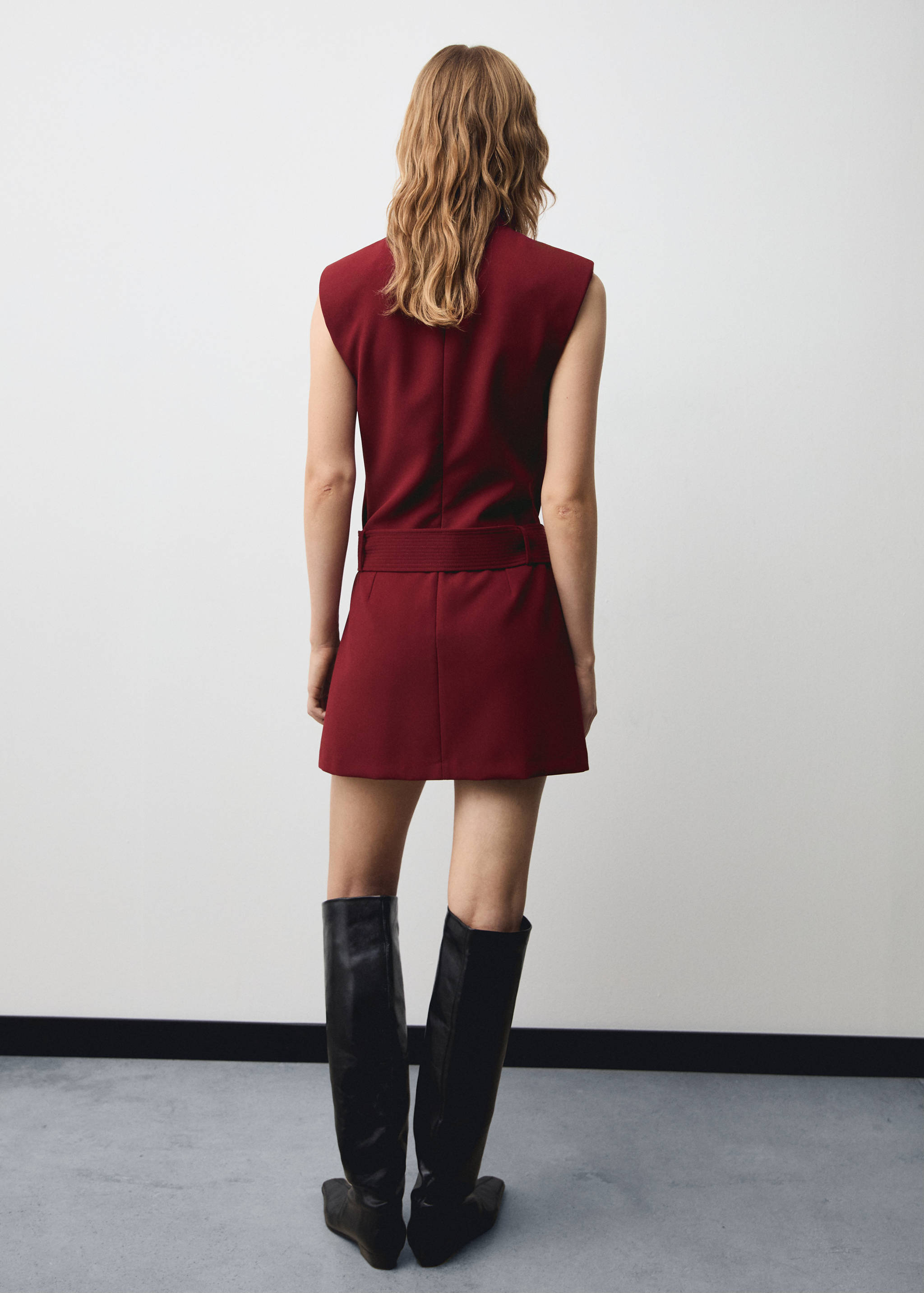 Robe courte ceinture - Verso de l’article