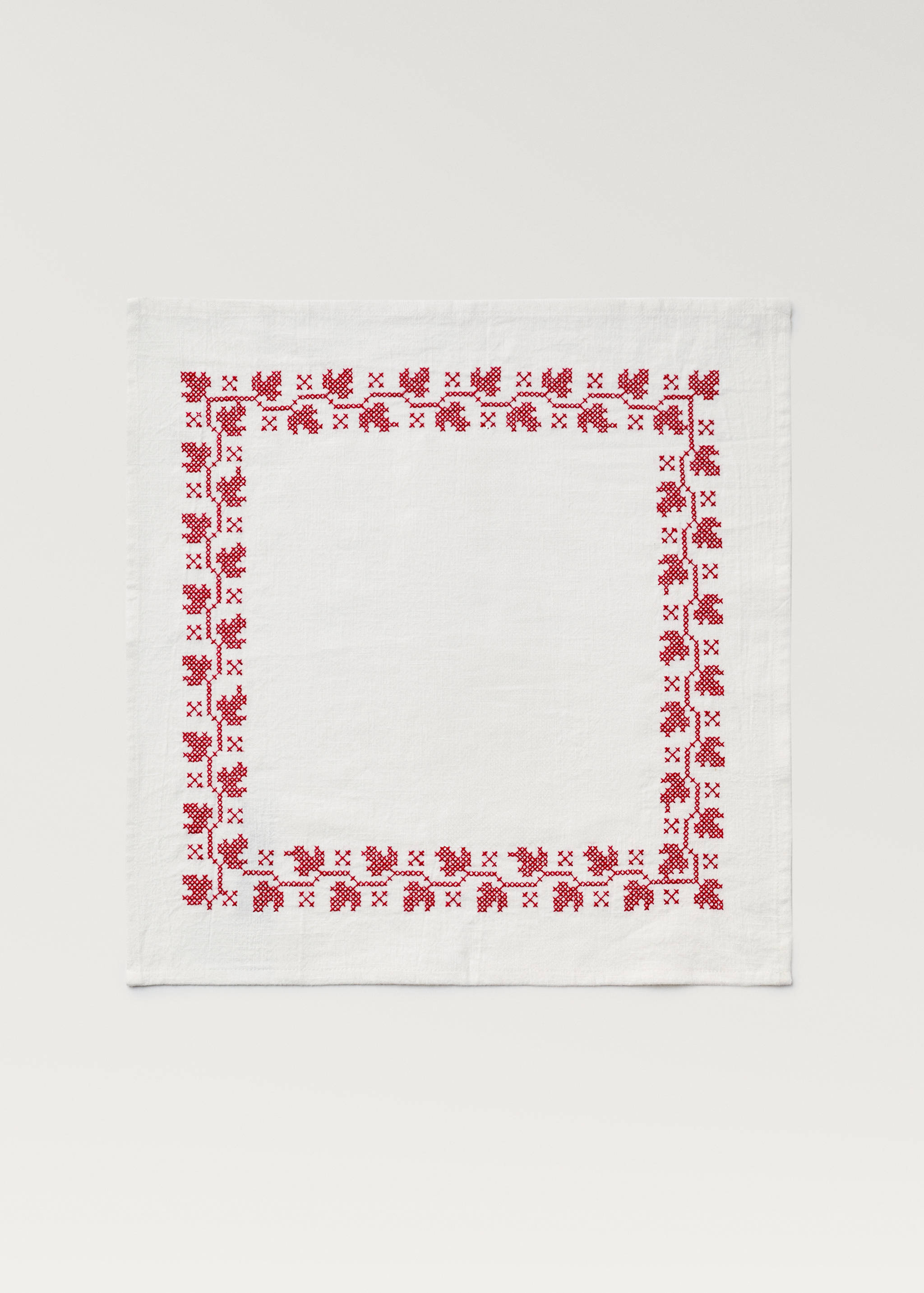 Embroidered detail napkin - Details of the article 1