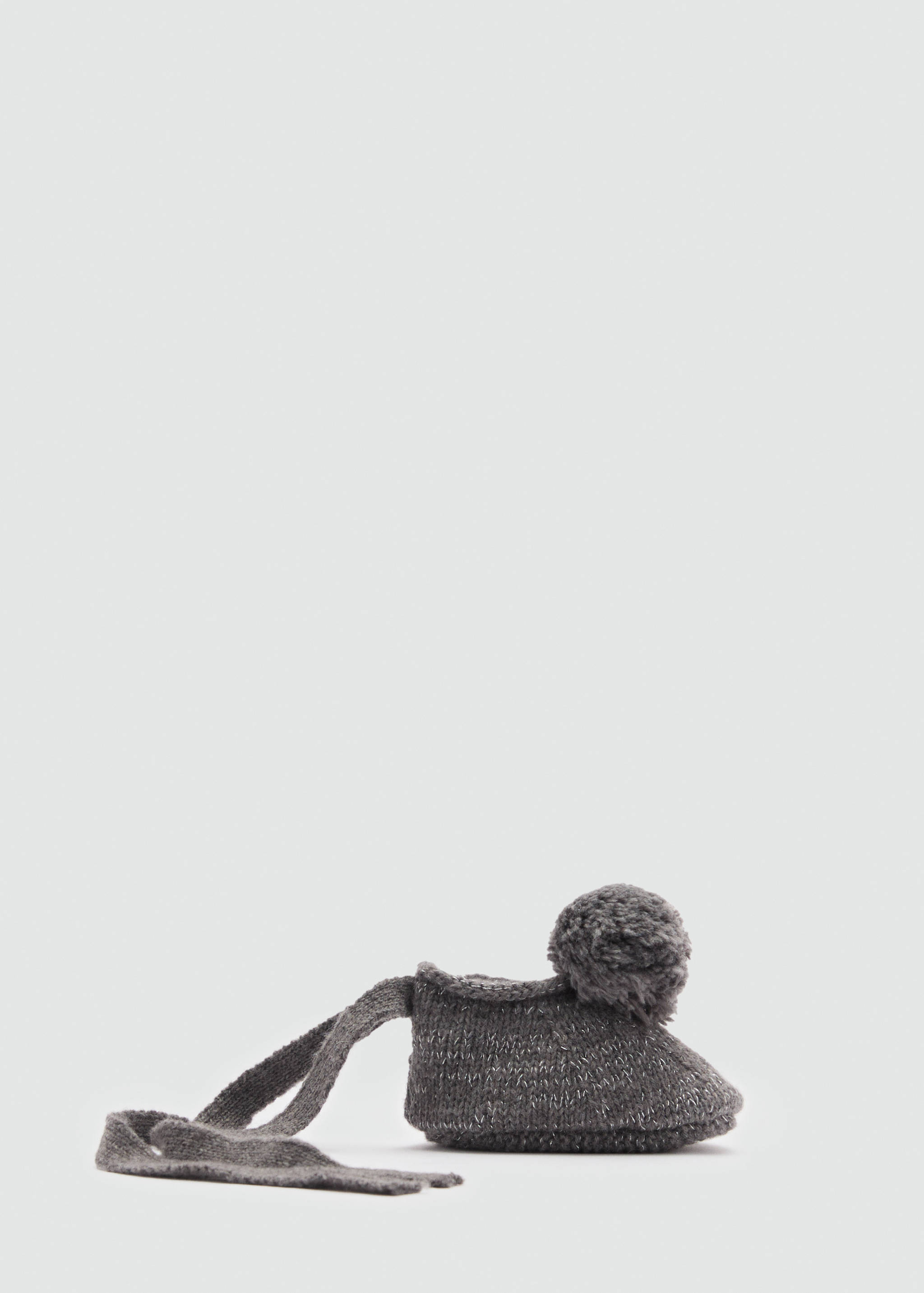 Patucos punto pompón - Artículo sin modelo