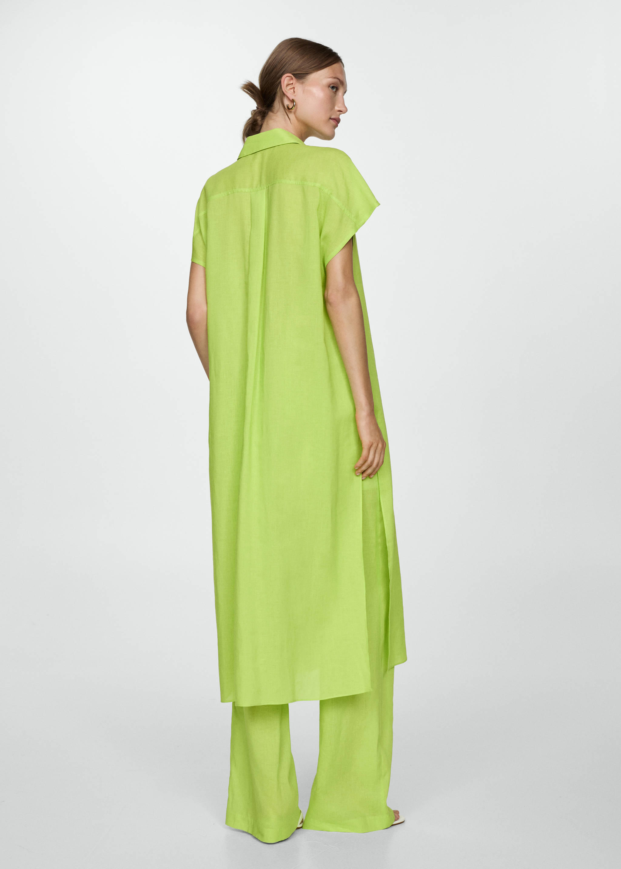 Shirt dress with slits - Reverse of the article