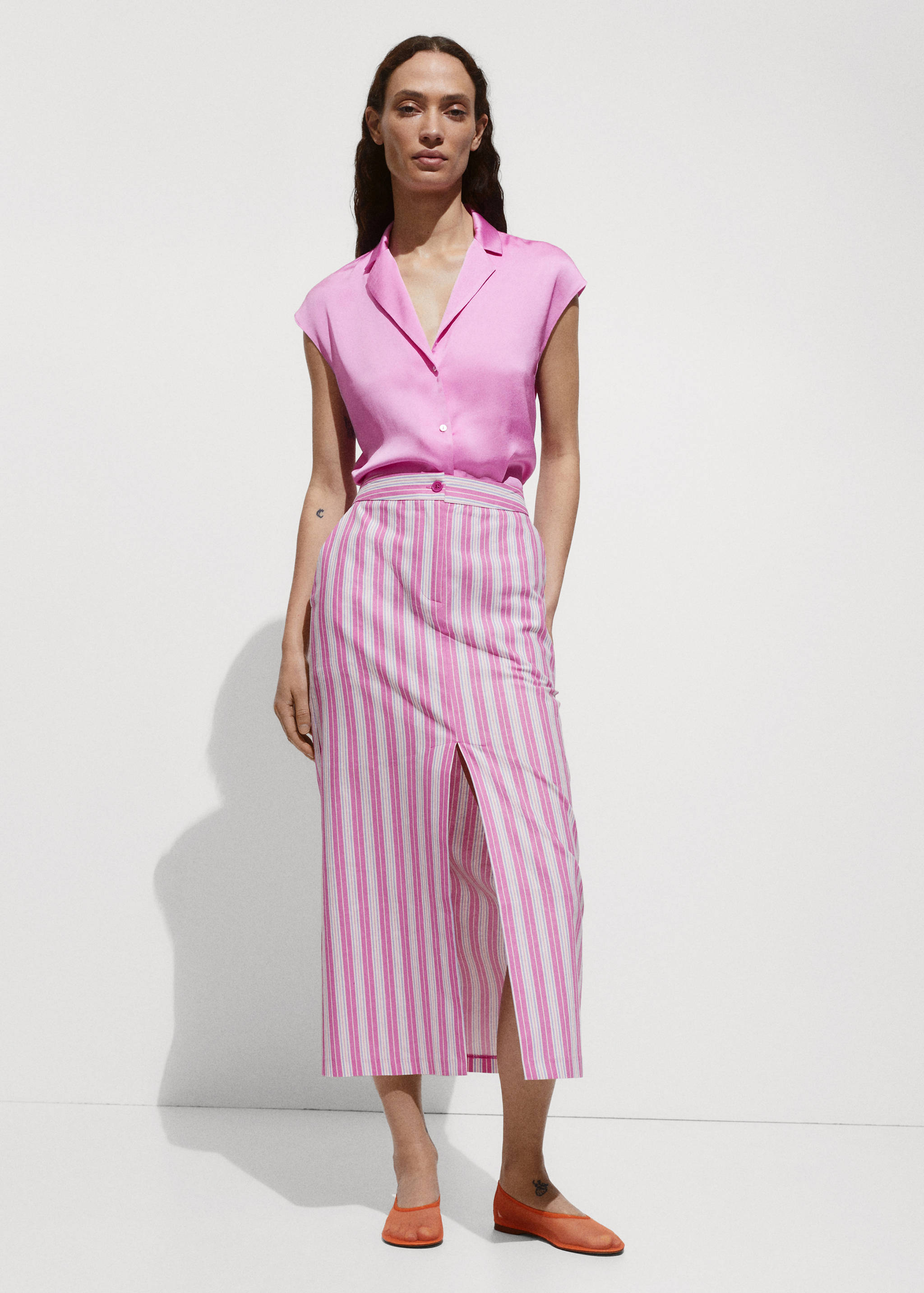 Splývavá saténová košile - Celkový náhled