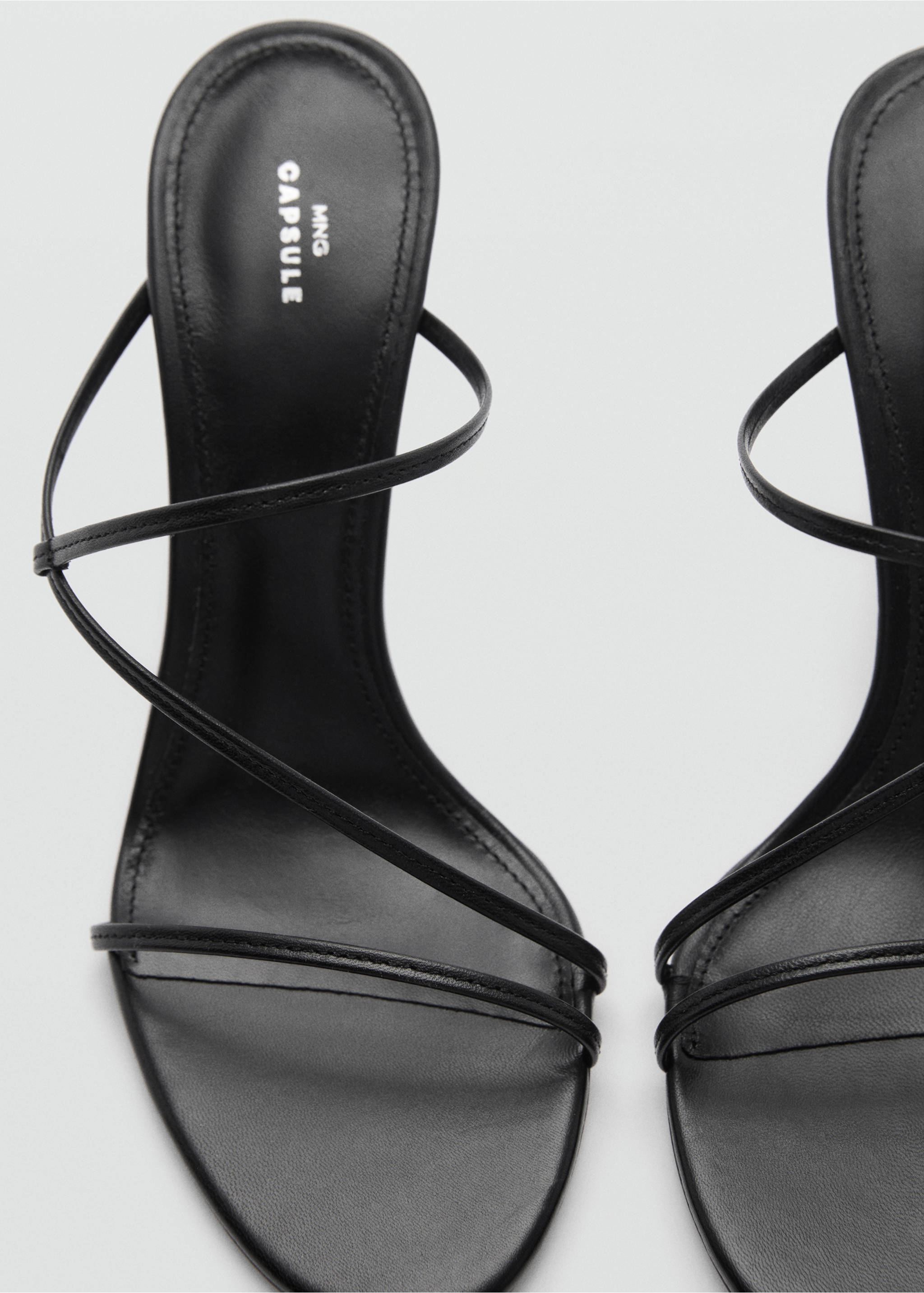 Heeled leather sandals with straps - Details of the article 3, Black. Ref: 77070380-00.