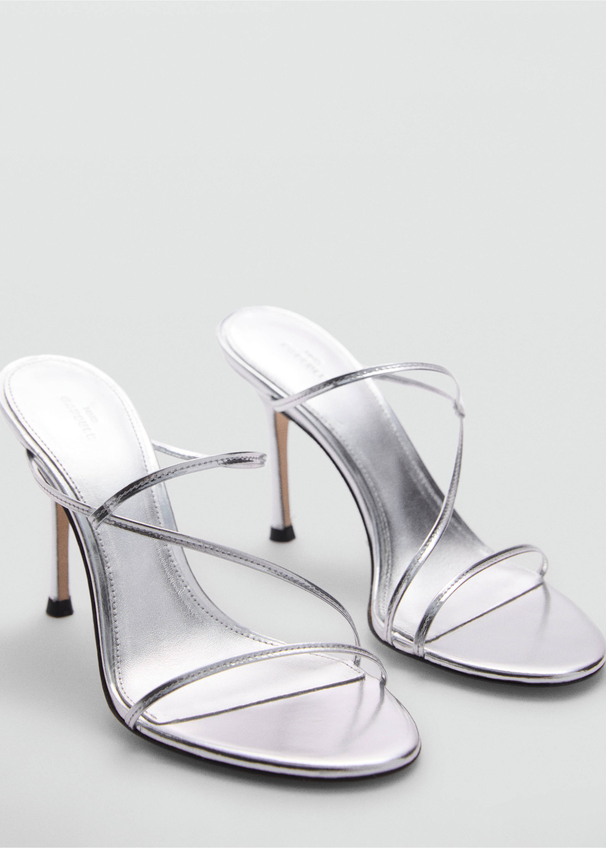 Heeled leather sandals with straps - Medium plane, Silver. Ref: 77070380-00.