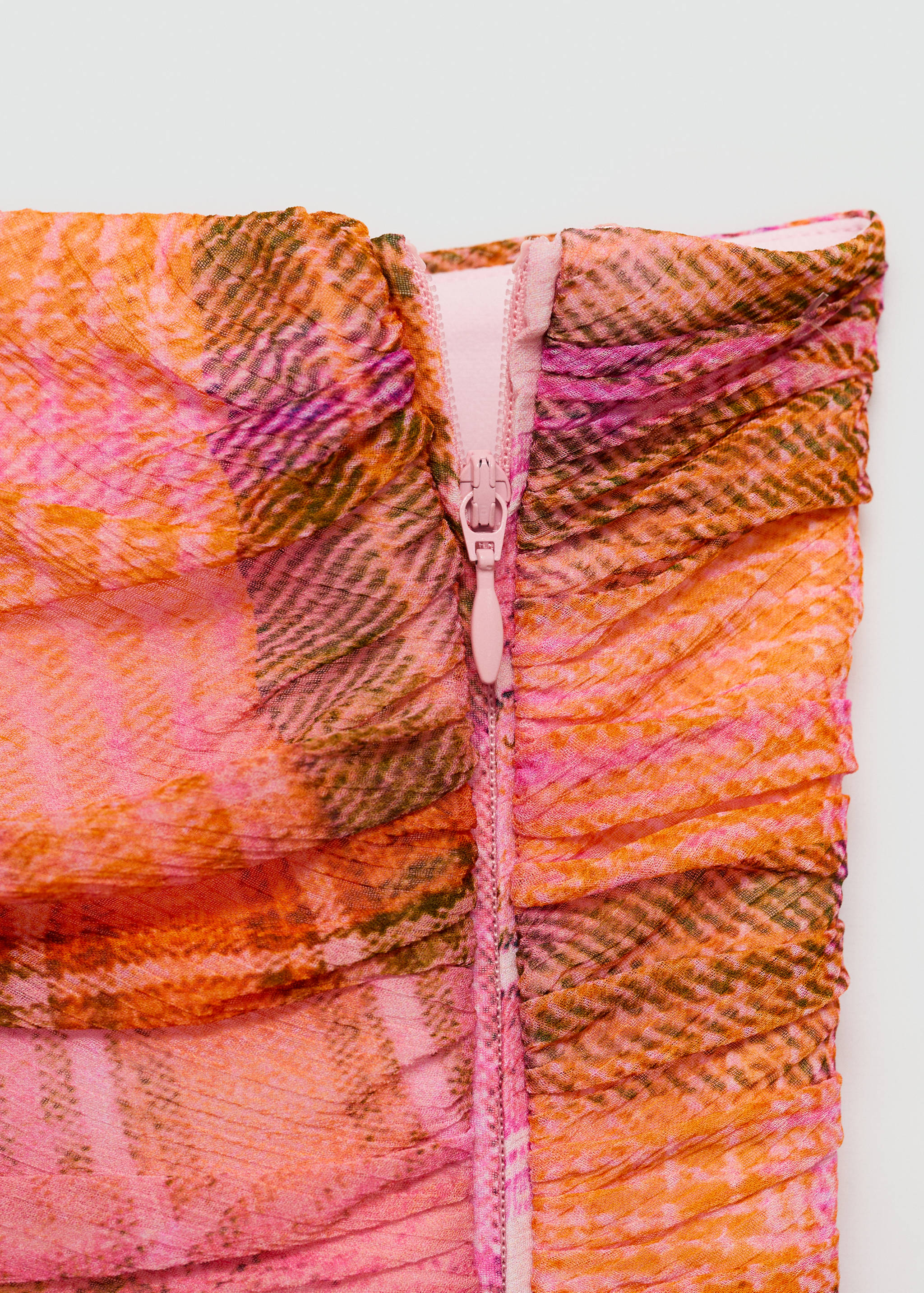 Checked print top - Details of the article 8